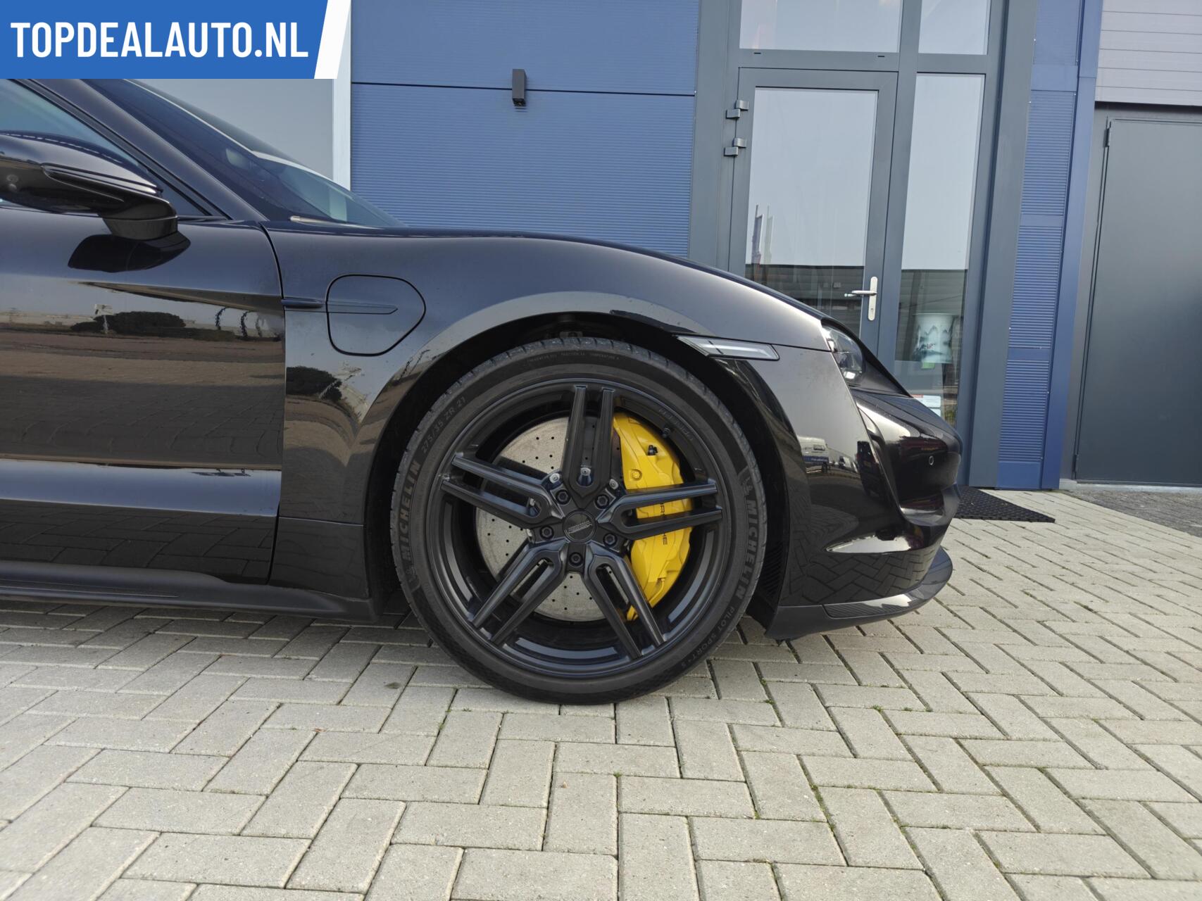Foto van Porsche Taycan