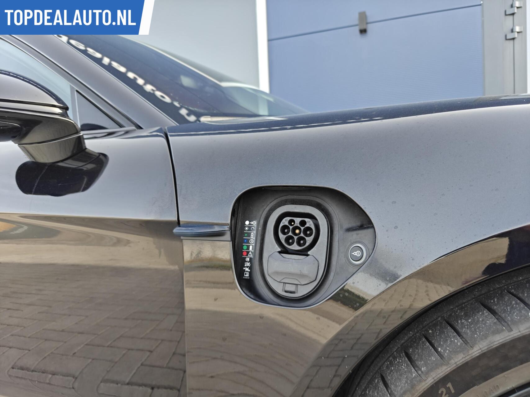 Foto van Porsche Taycan