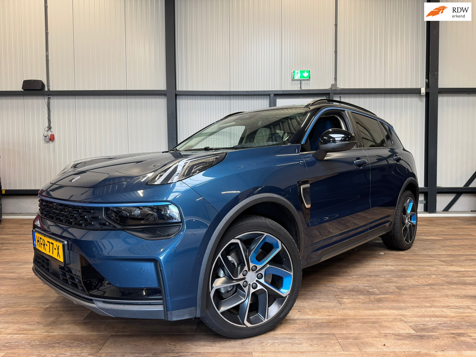 LYNK & Co 01 1.5 A / Panoramadak / 360° Camera / Carplay / Infinity / 2022 - voorkant