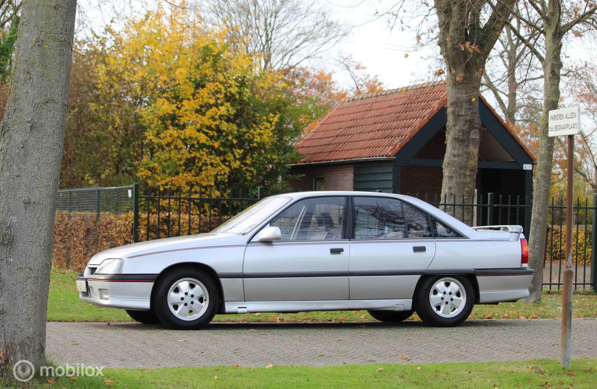 Foto van Opel Omega