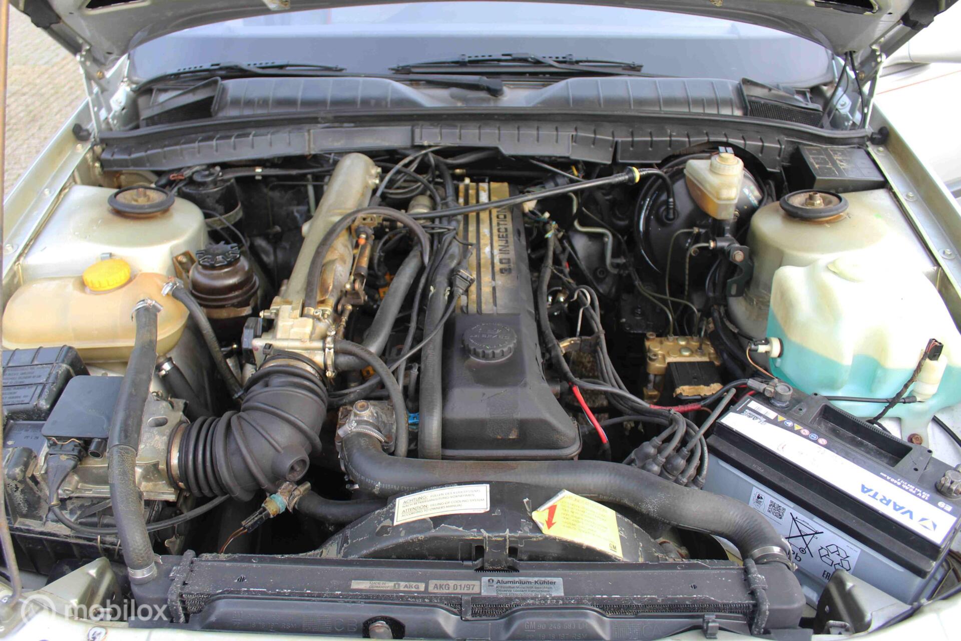 Foto van Opel Omega