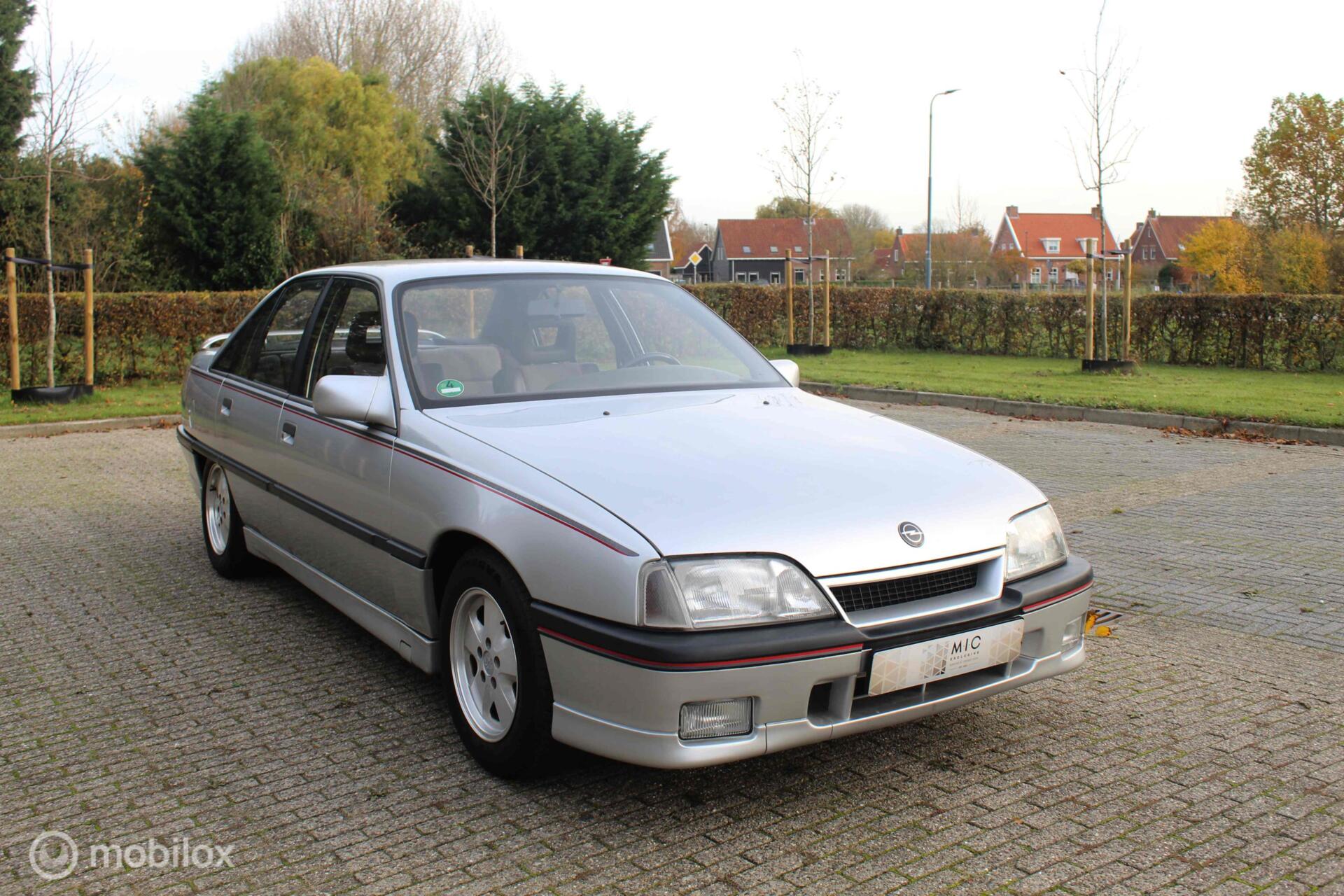 Foto van Opel Omega