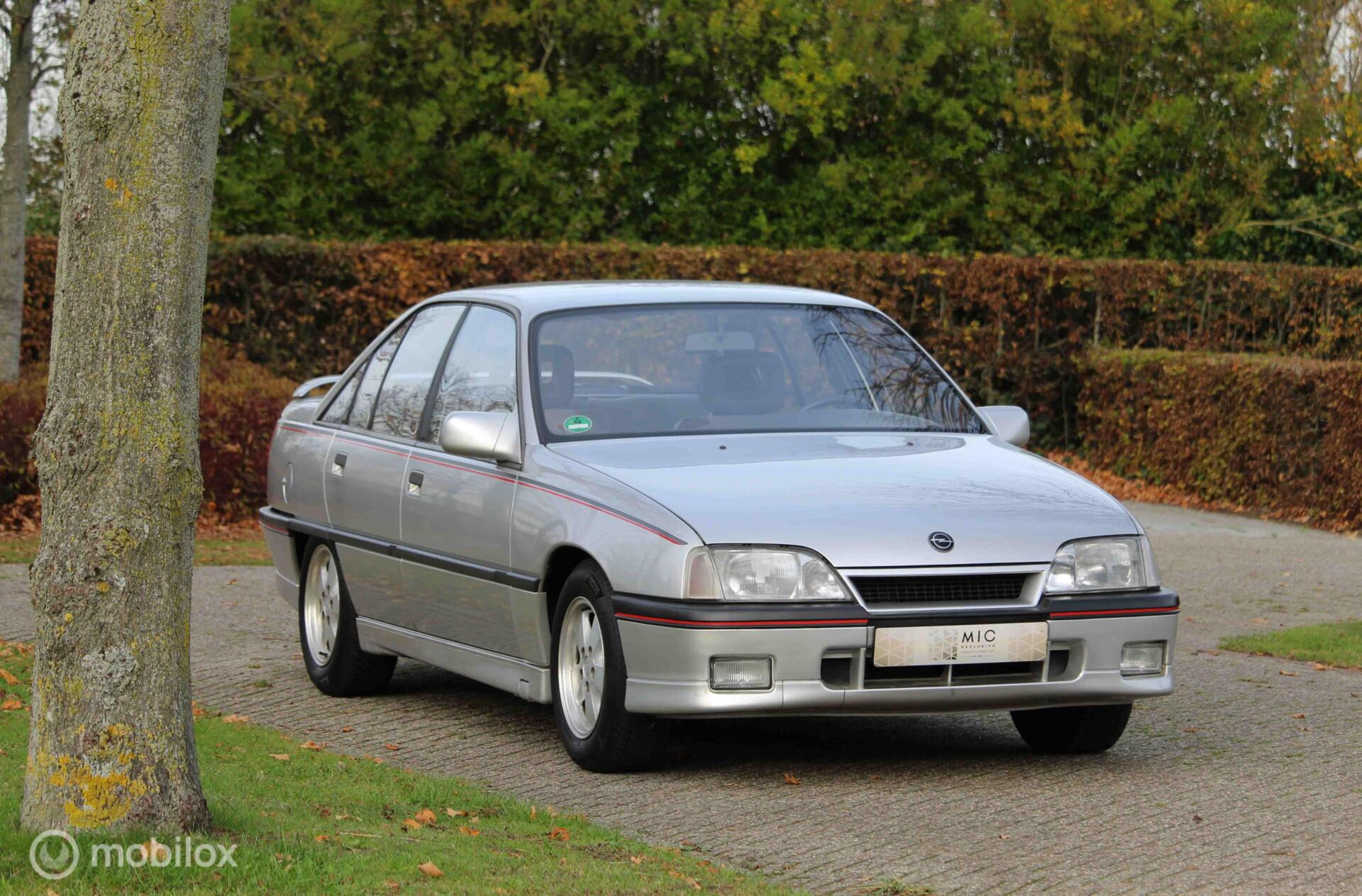 Foto van Opel Omega