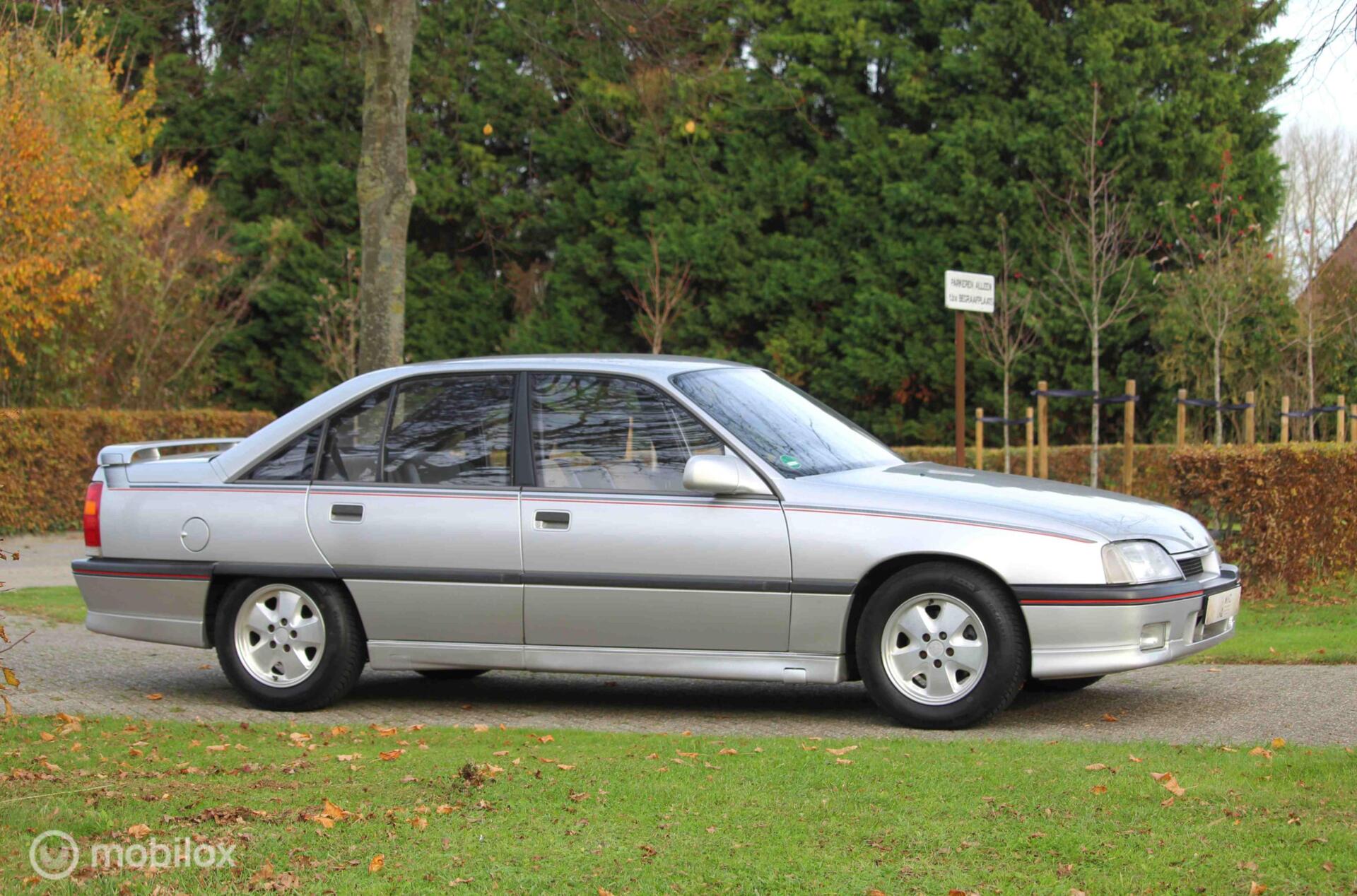 Foto van Opel Omega