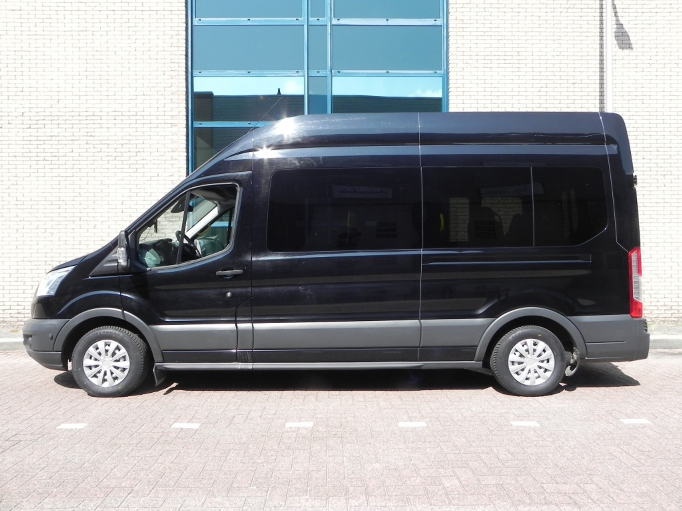Foto van Ford Transit Kombi