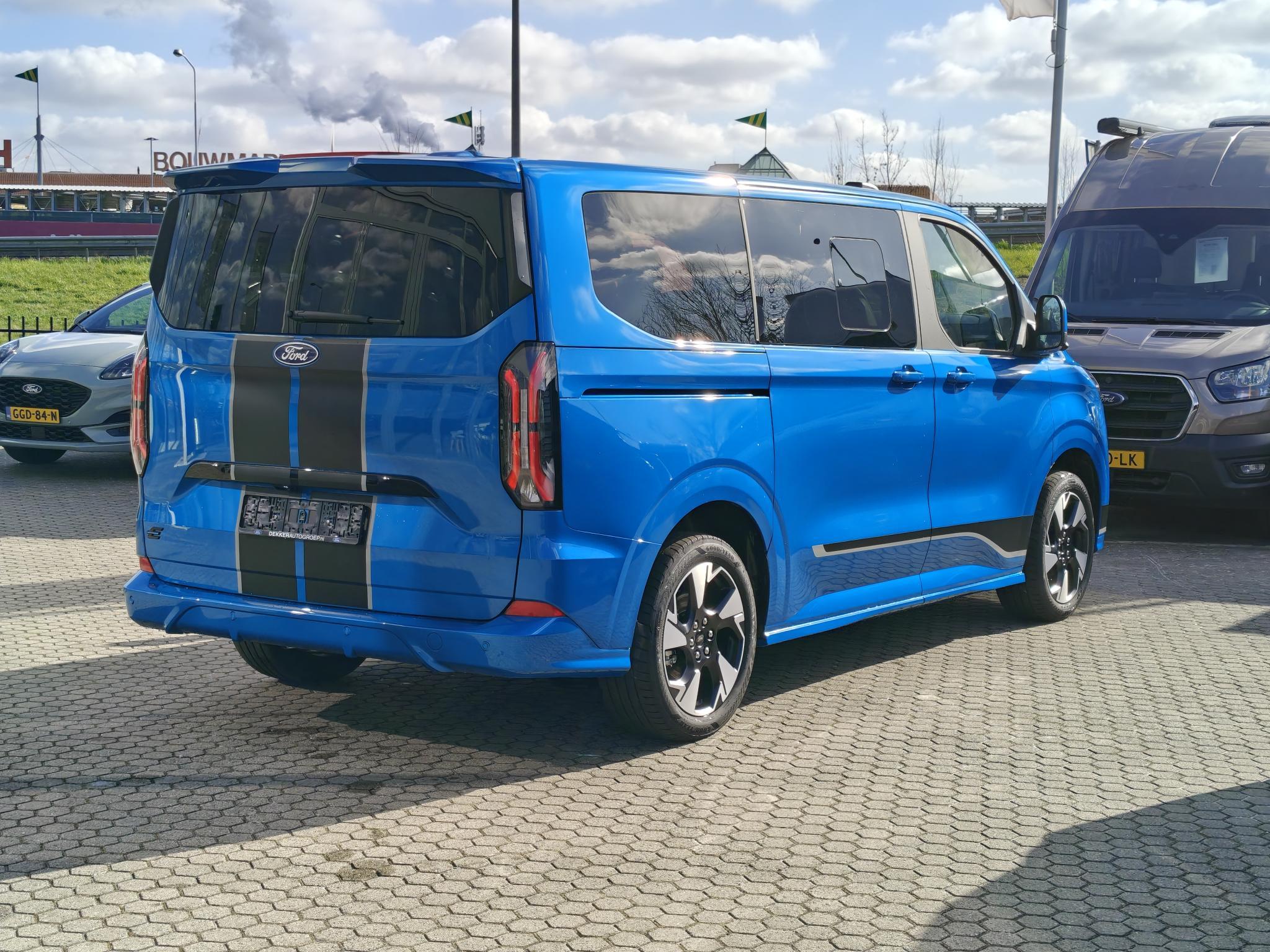 Foto van Ford E-tourneo Custom