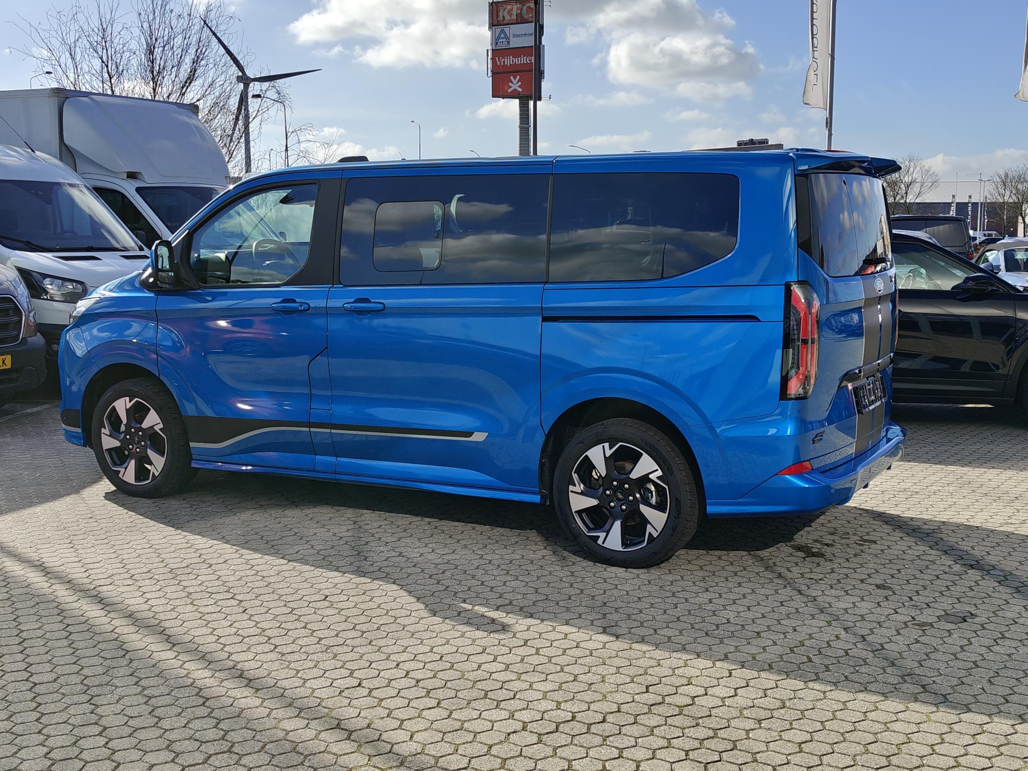 Foto van Ford E-tourneo Custom