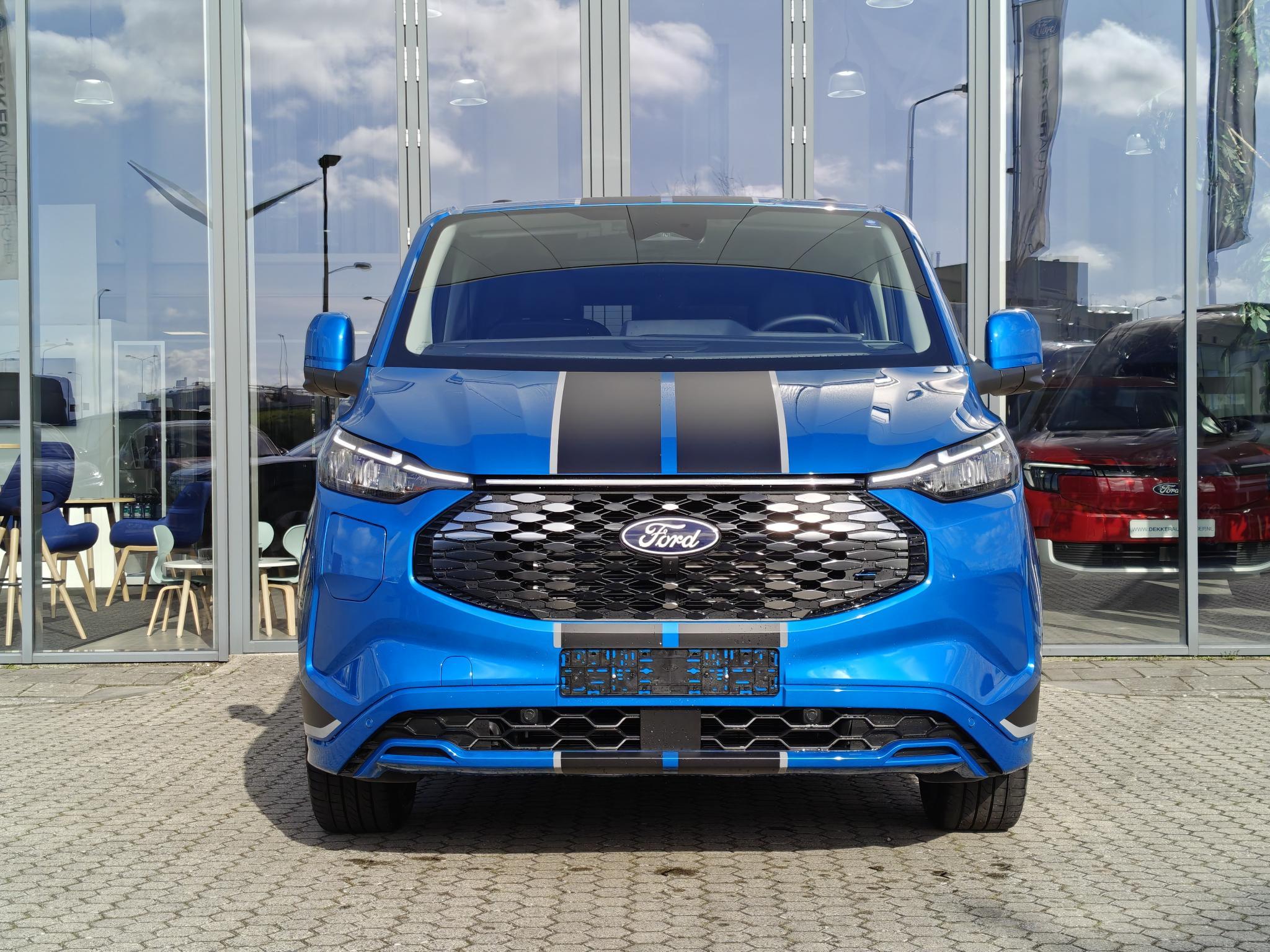 Foto van Ford E-tourneo Custom