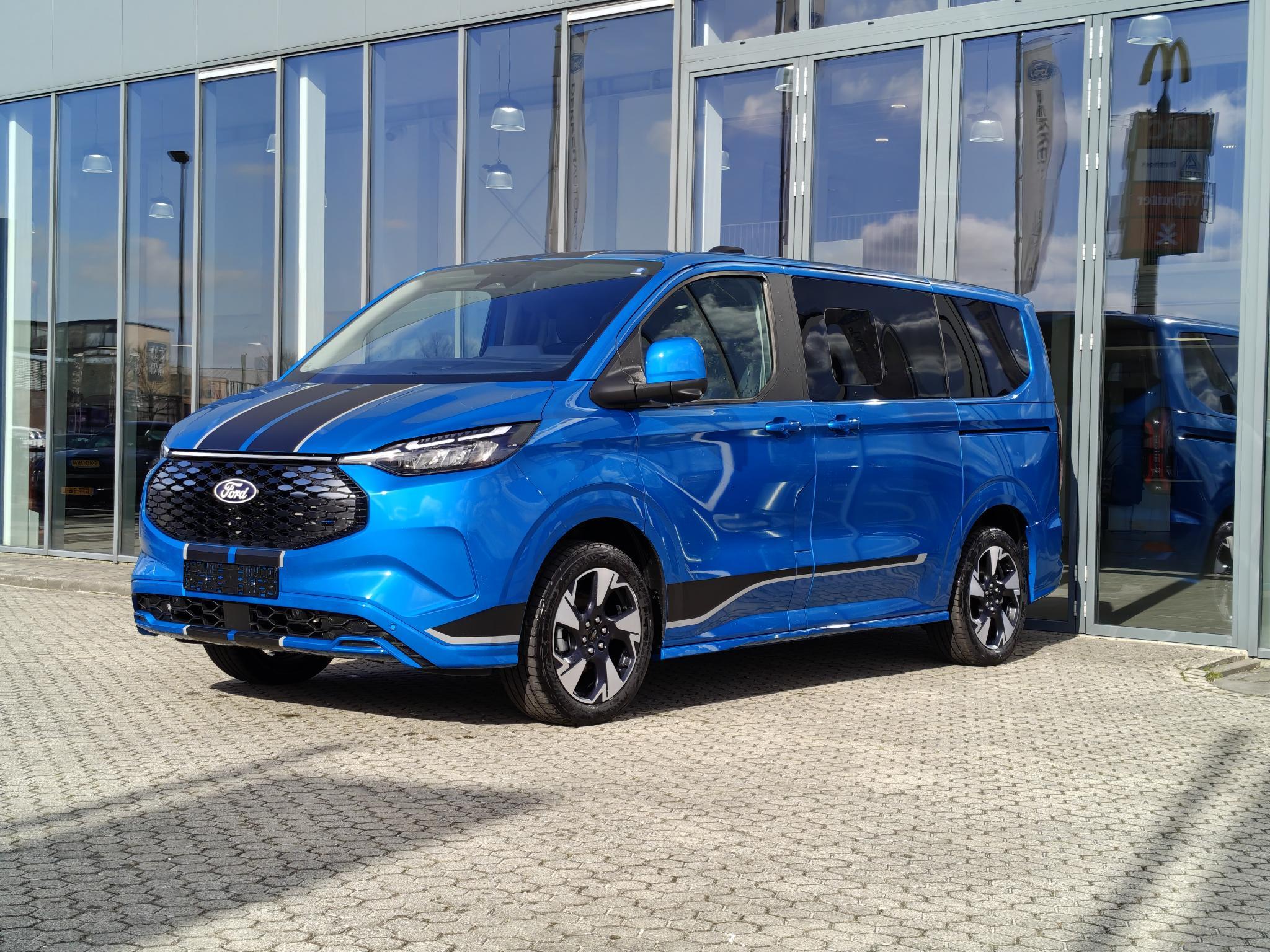 Foto van Ford E-tourneo Custom