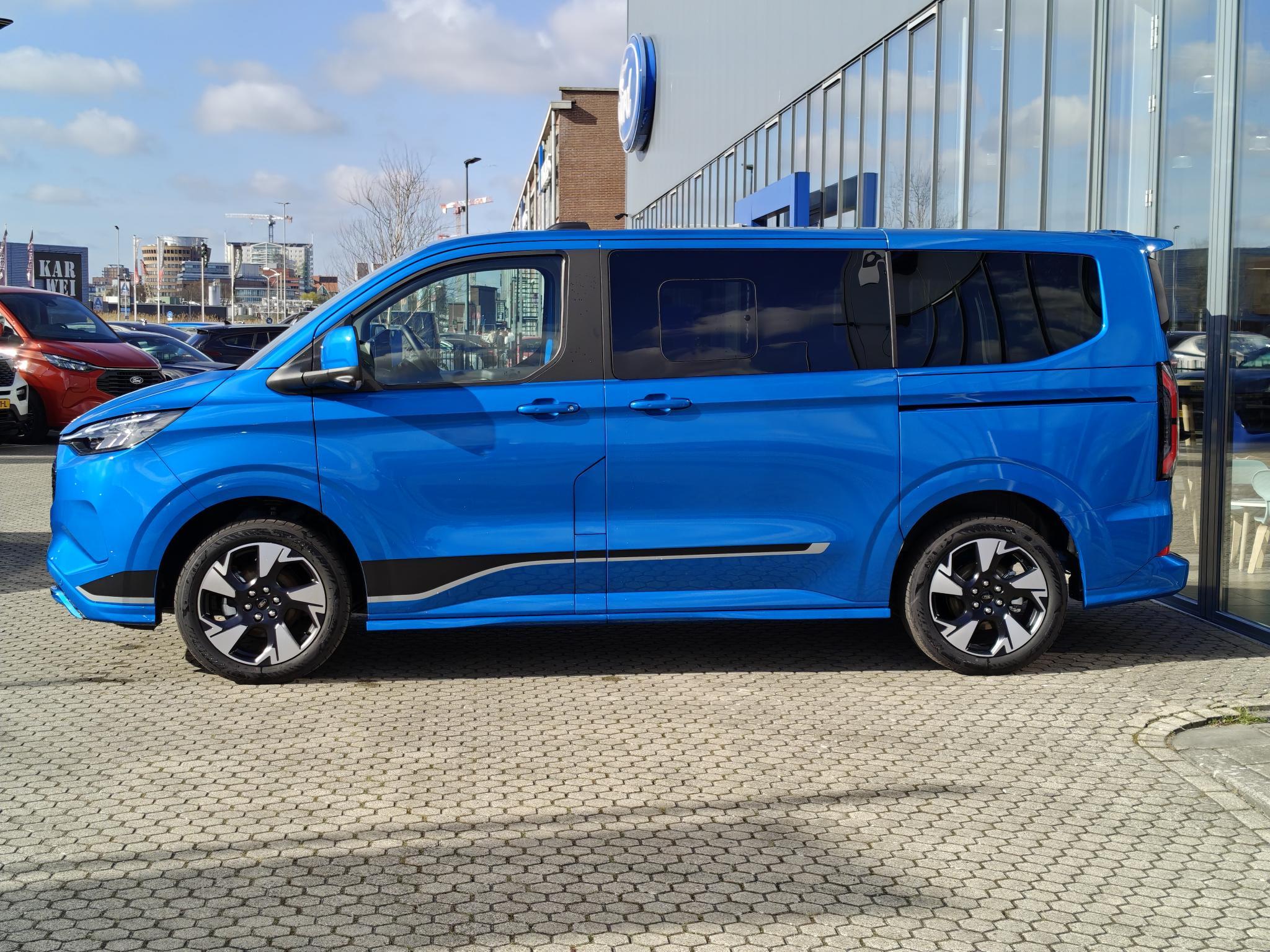 Foto van Ford E-tourneo Custom