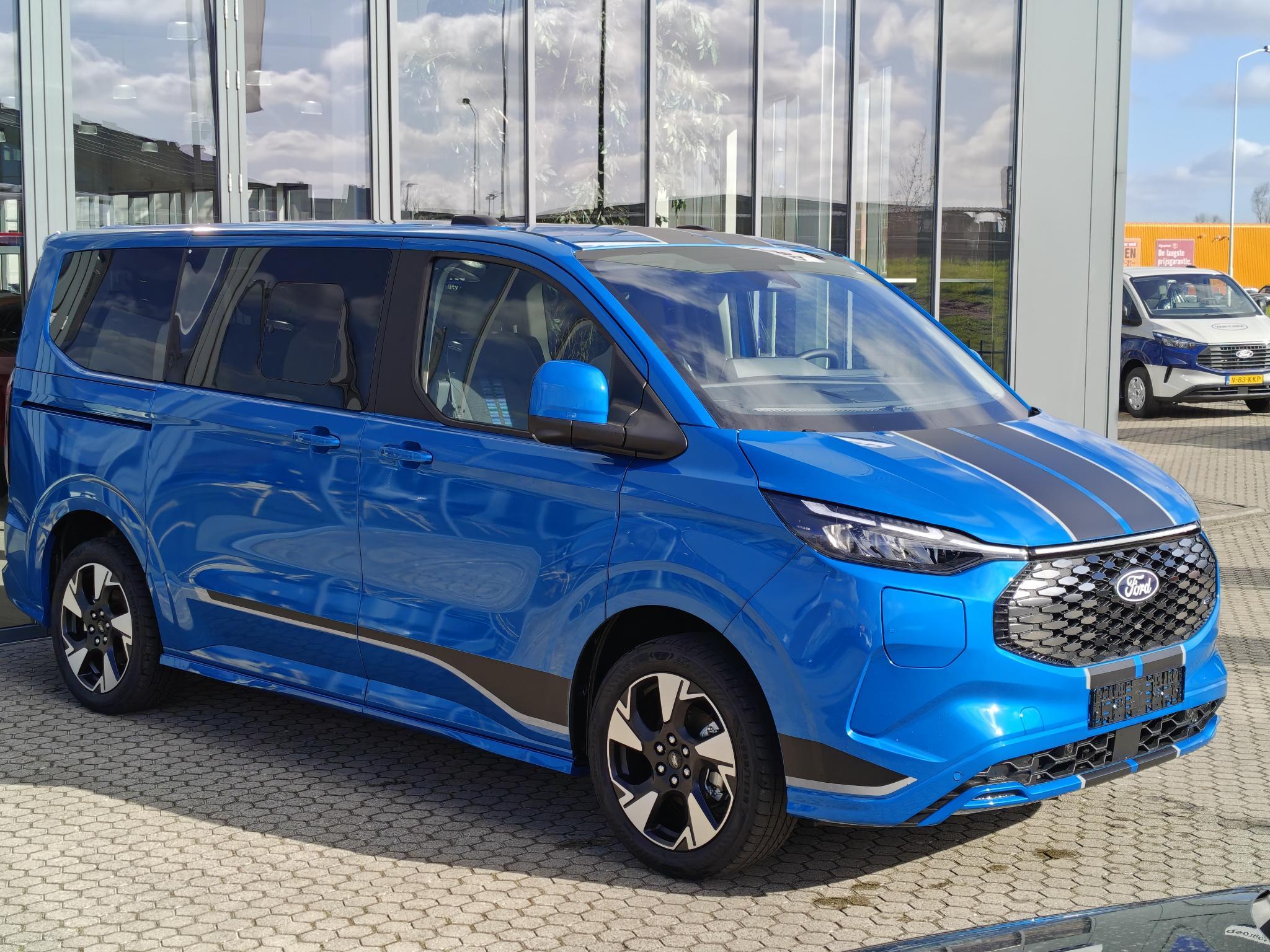 Foto van Ford E-tourneo Custom