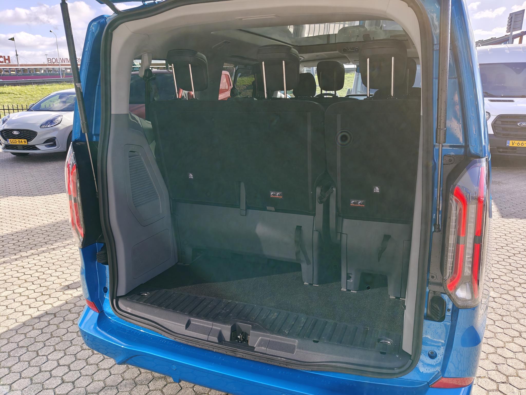 Foto van Ford E-tourneo Custom
