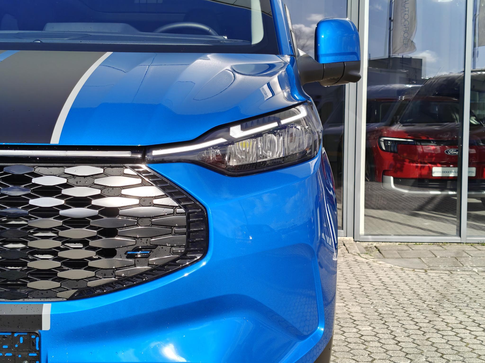 Foto van Ford E-tourneo Custom