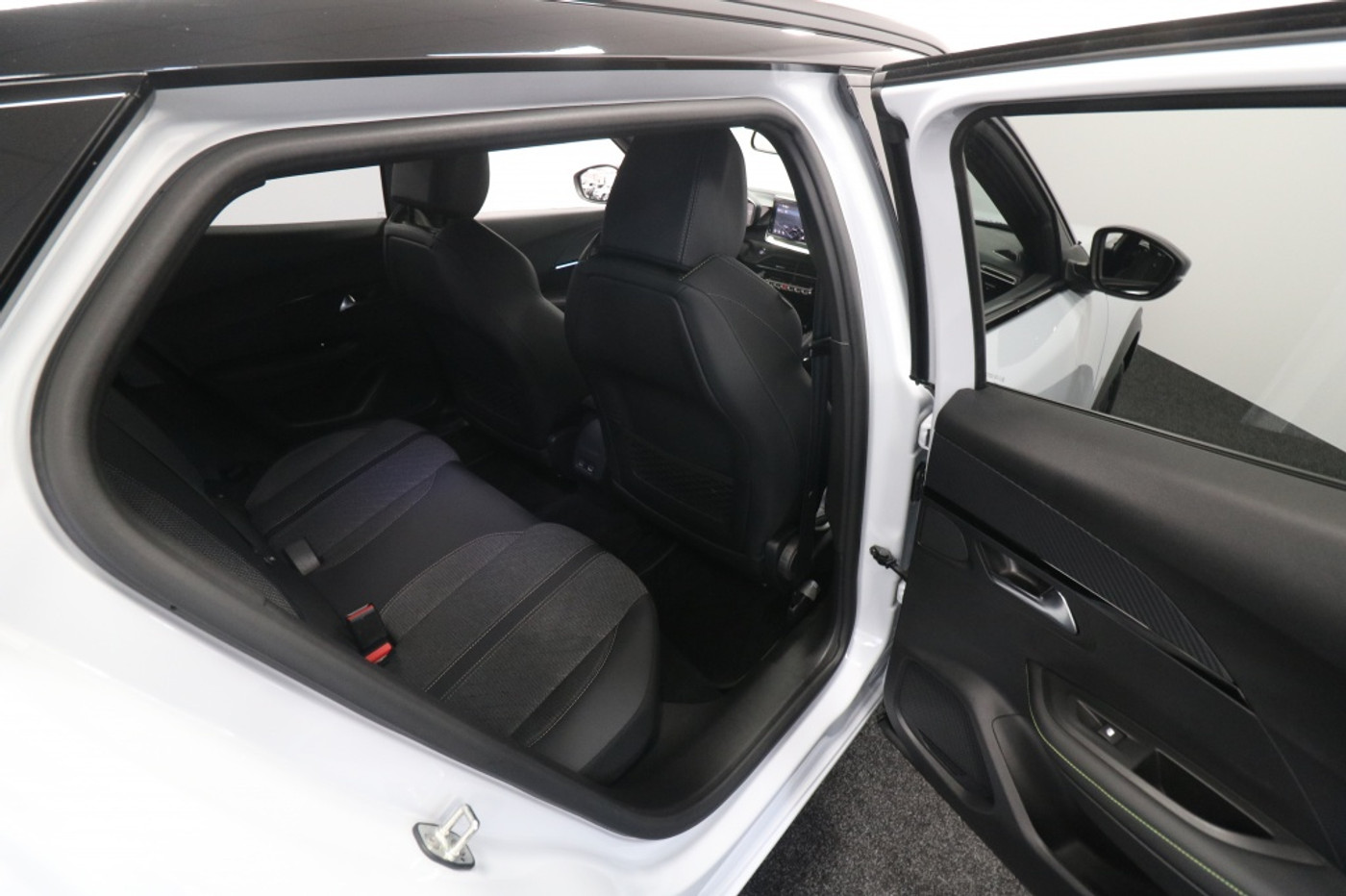 Foto van Peugeot E-2008