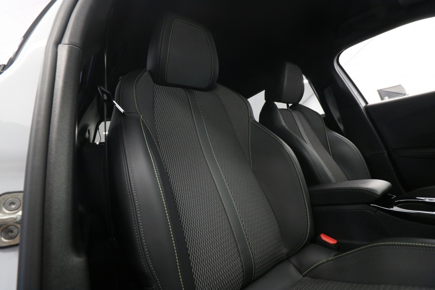 Foto van Peugeot E-2008