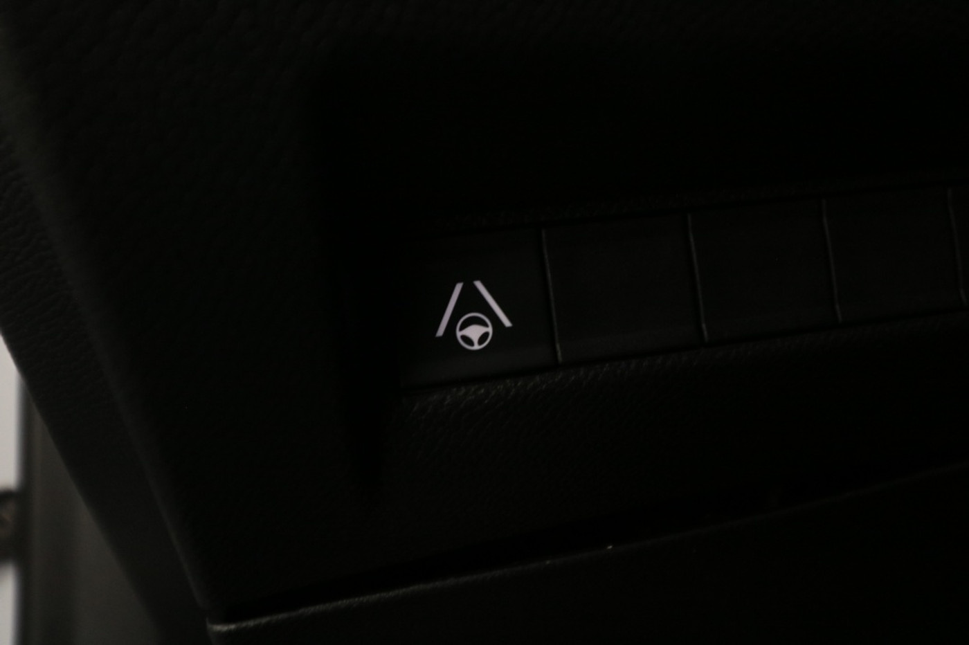 Foto van Peugeot E-2008