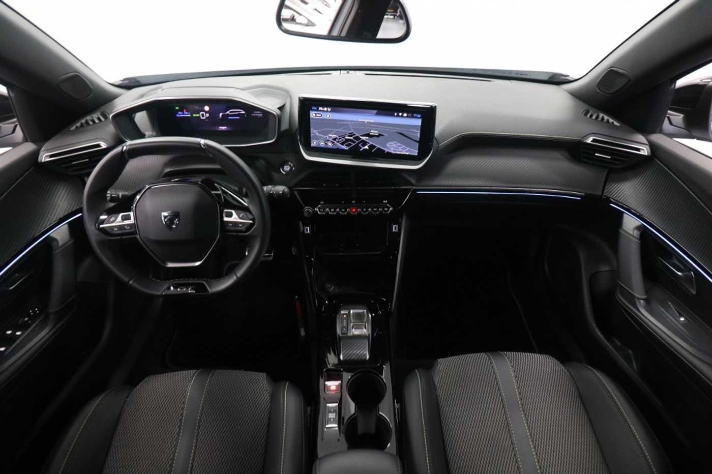 Foto van Peugeot E-2008