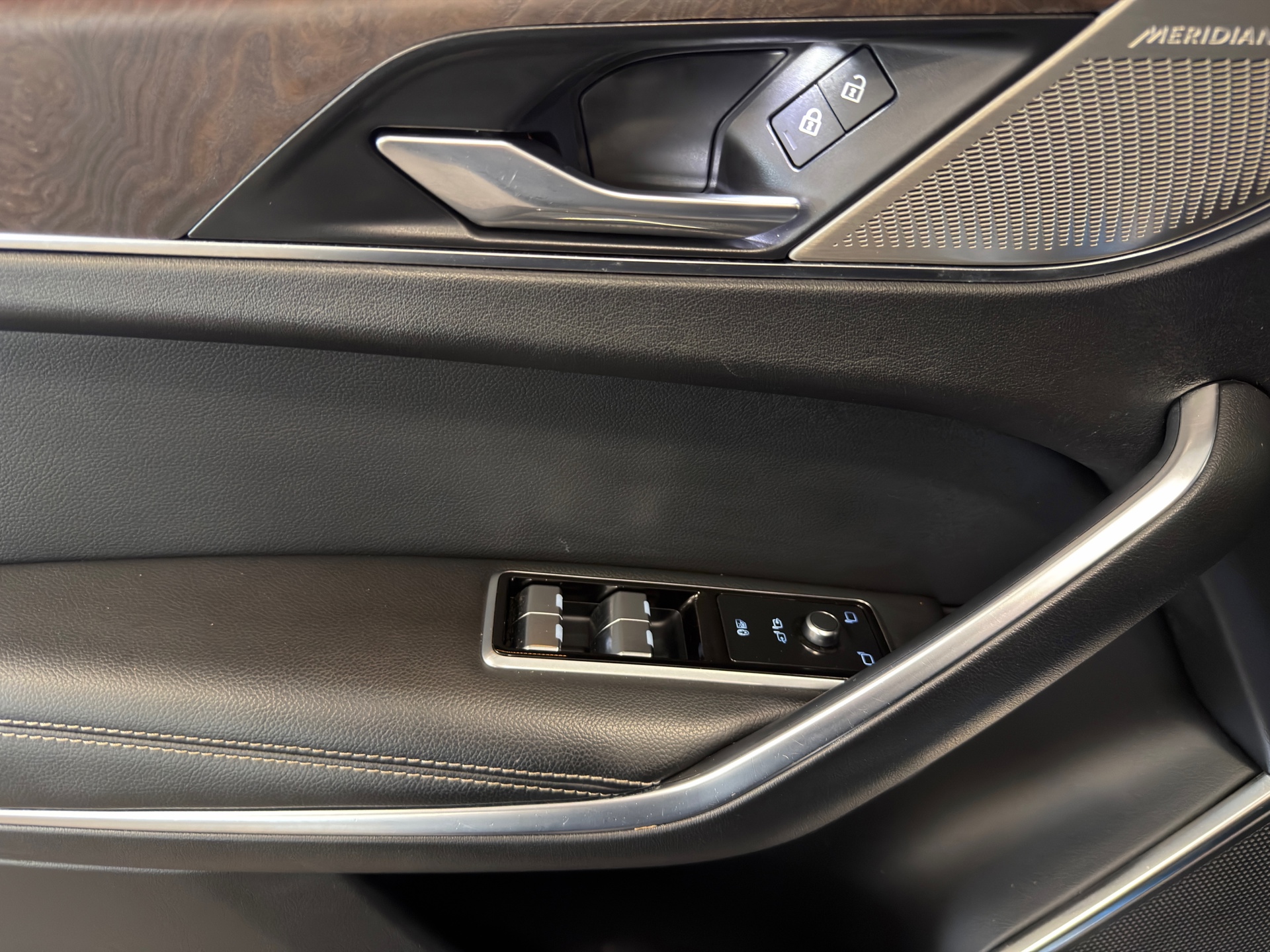 Foto van Jaguar F-pace