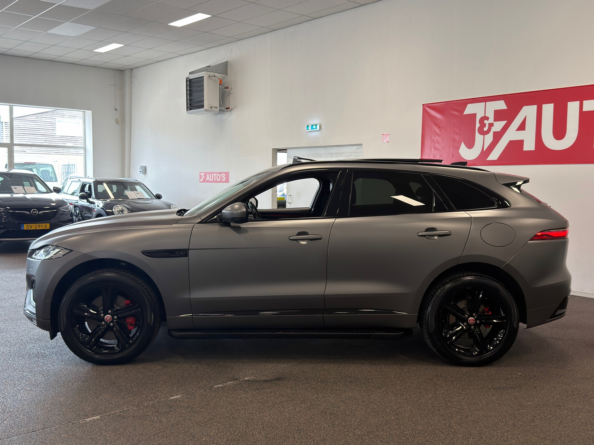 Foto van Jaguar F-pace