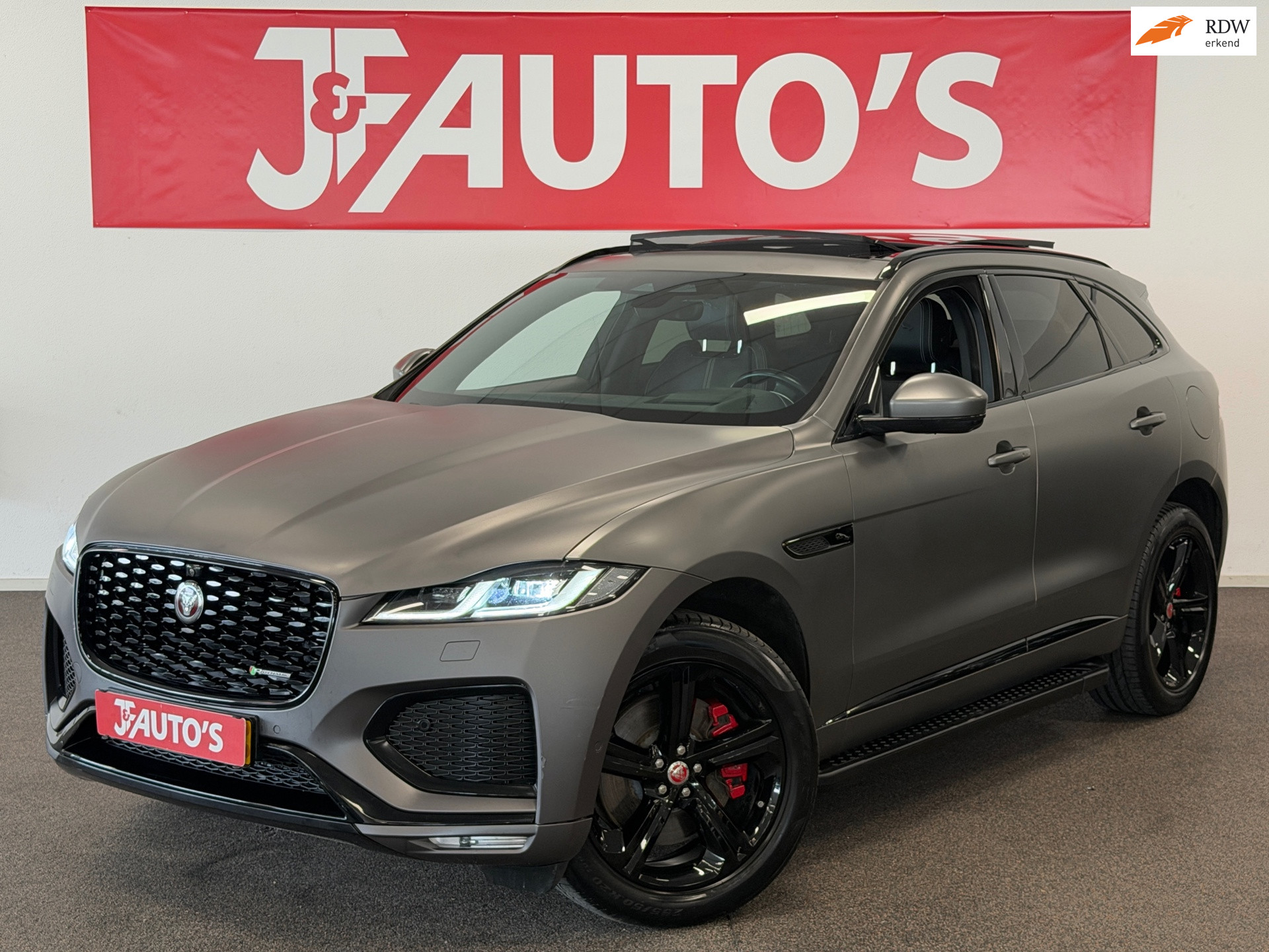Jaguar F-pace 2.0 P400e PHEV| NAVIGATEI\CAMERA| LEDER | PANORAMA 2021 - voorkant