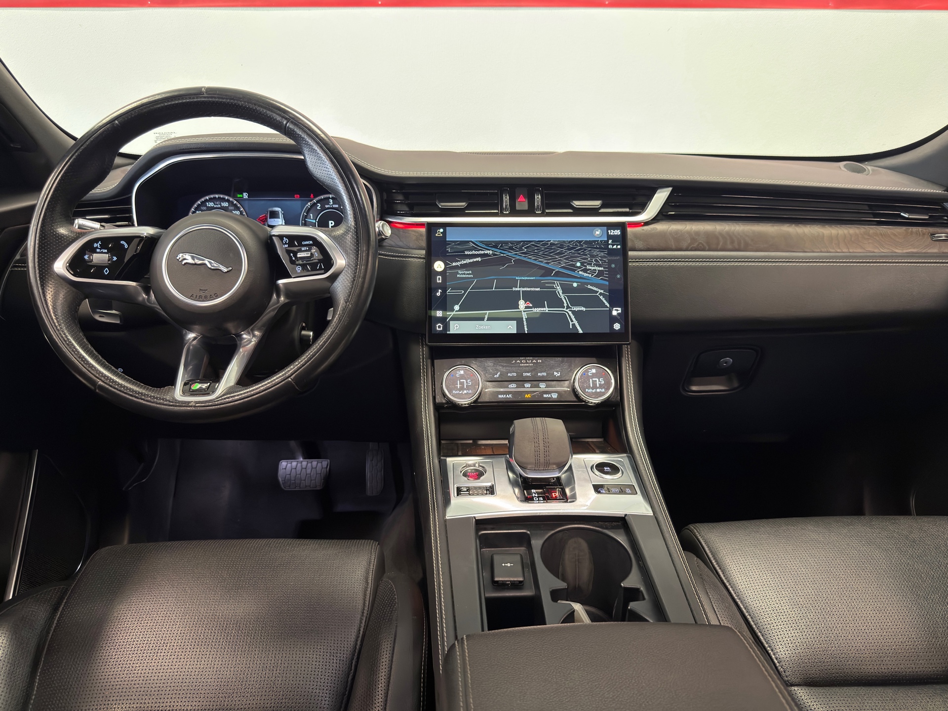 Foto van Jaguar F-pace