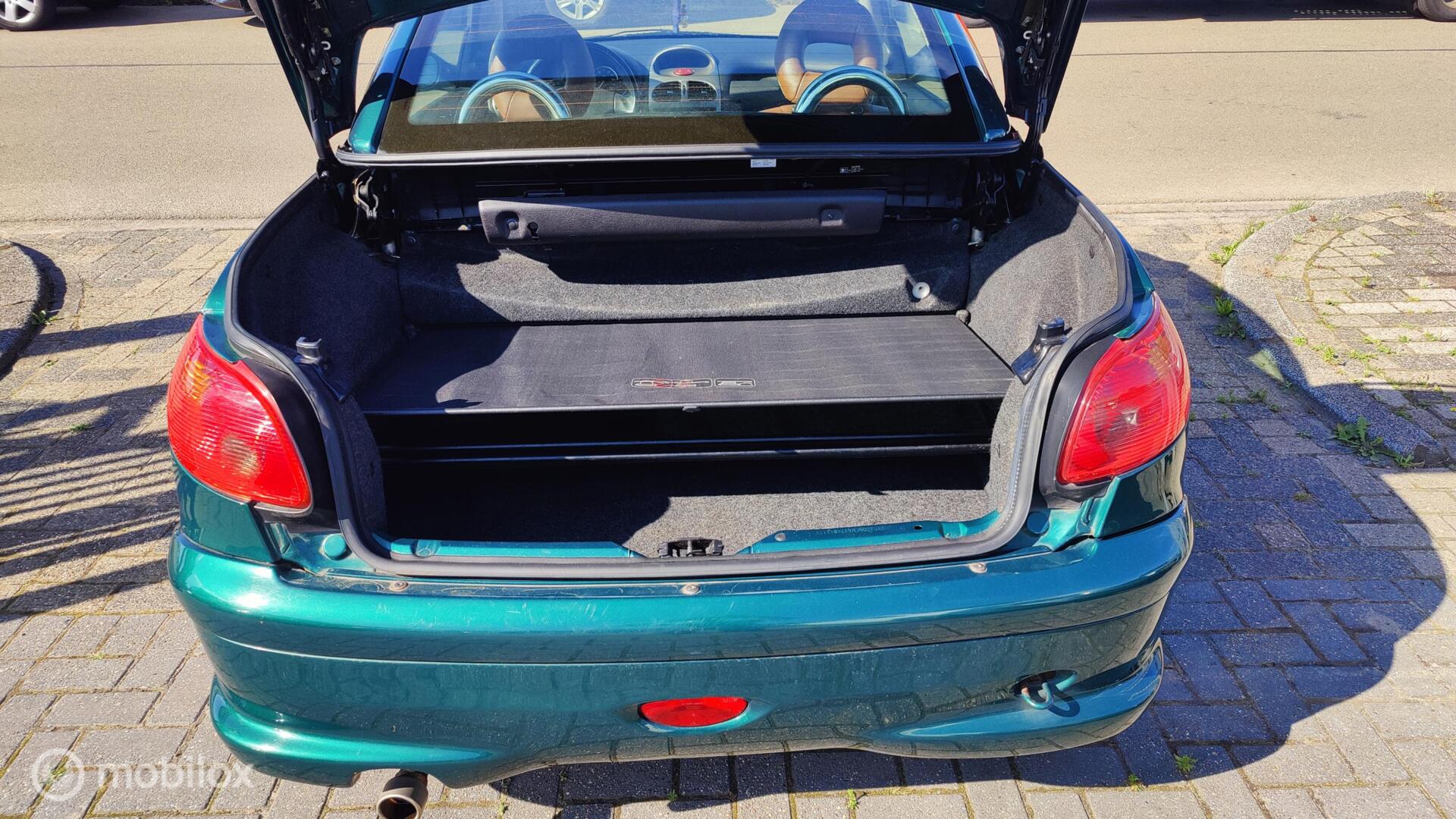 Foto van Peugeot 206 CC