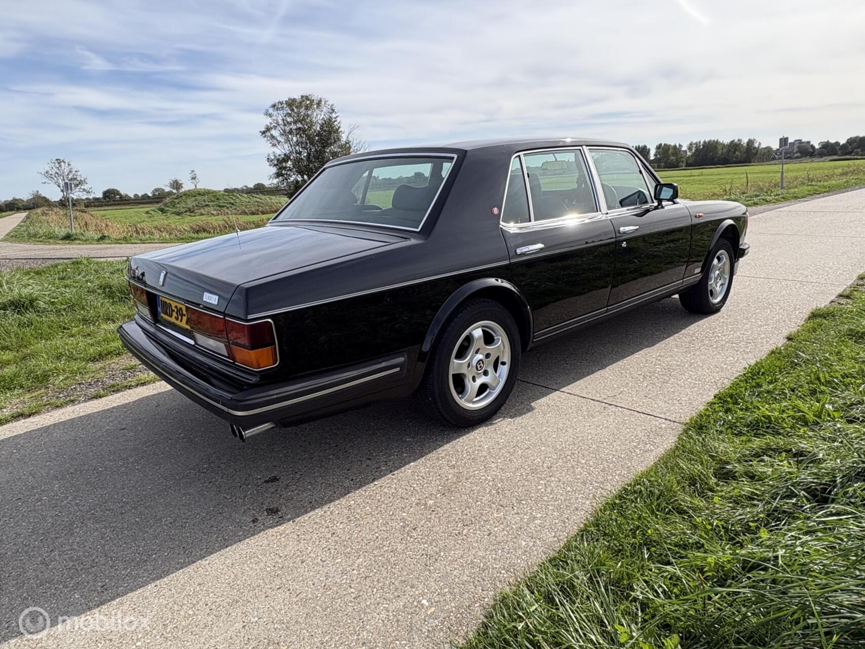Foto van Bentley Turbo R