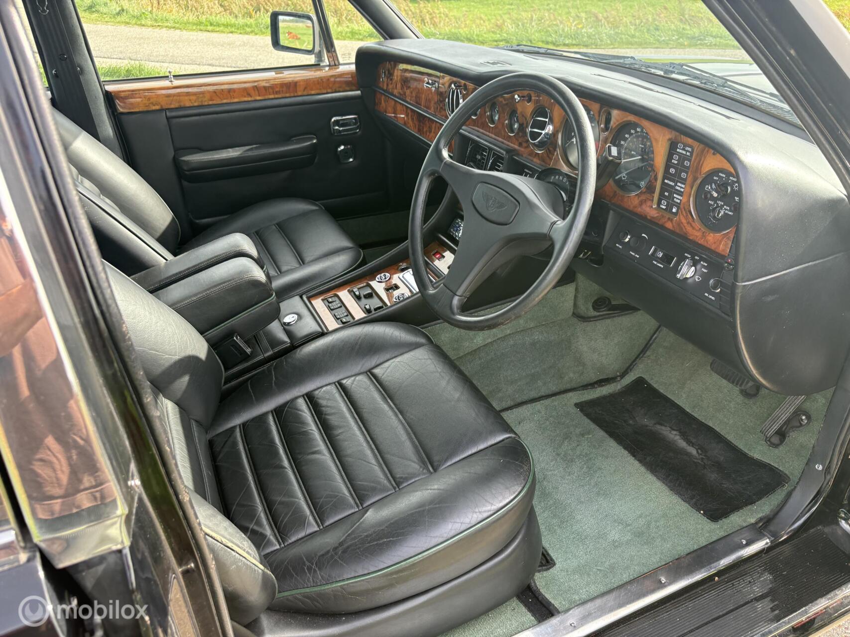 Foto van Bentley Turbo R