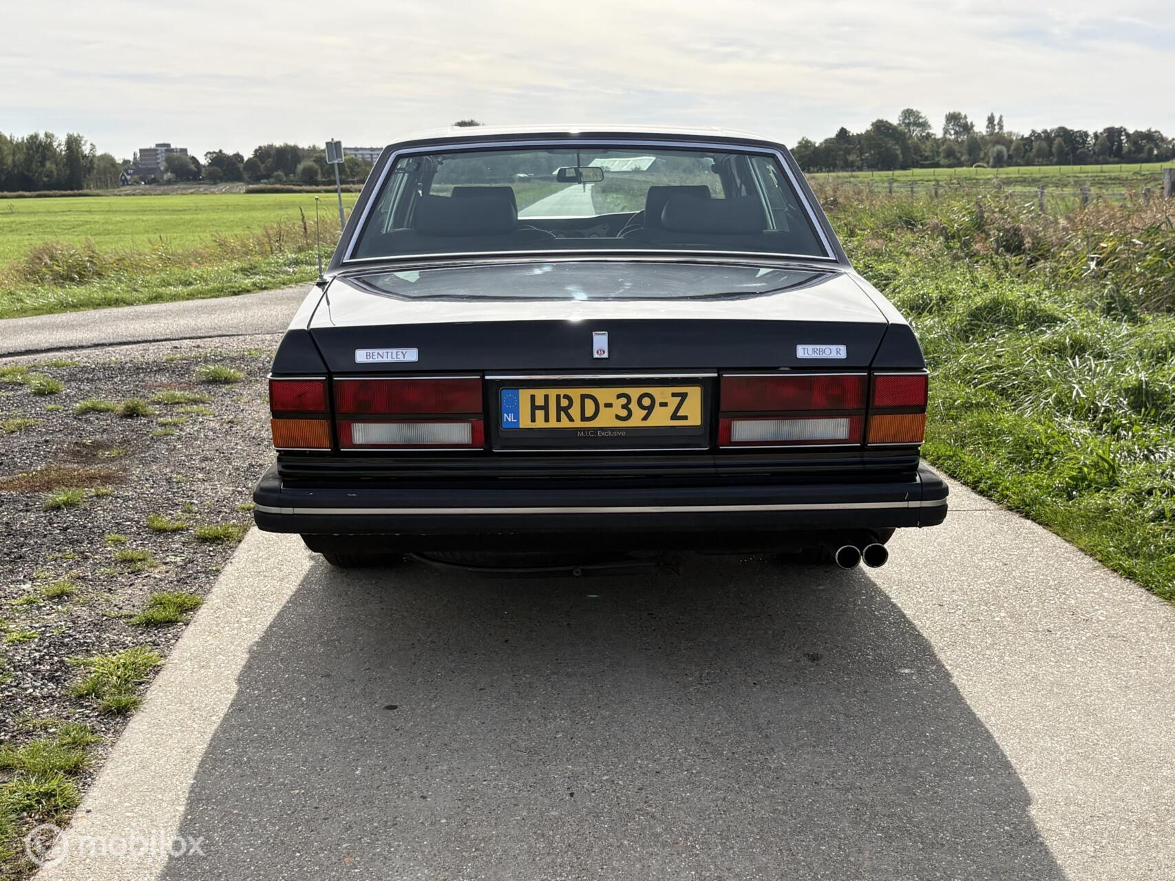 Foto van Bentley Turbo R