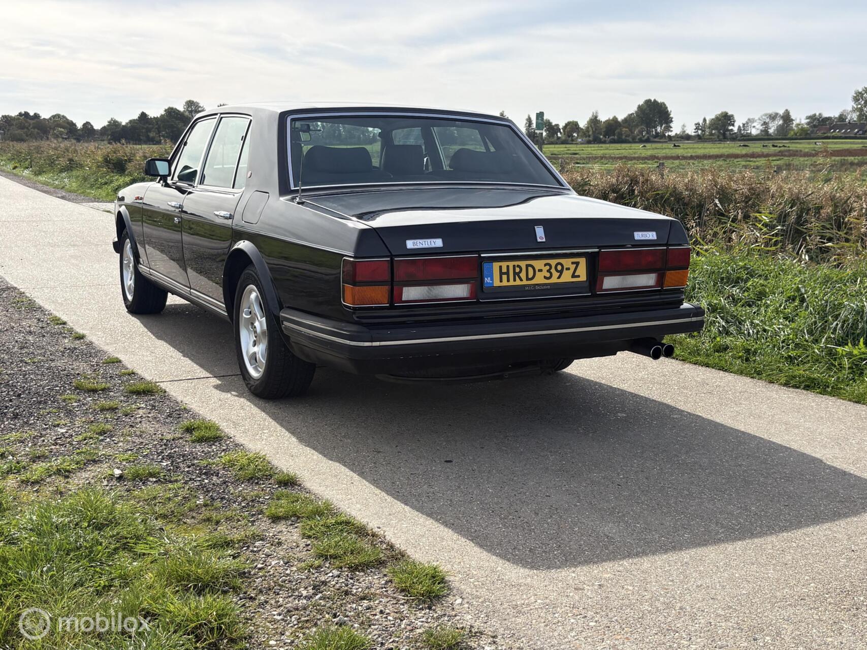 Foto van Bentley Turbo R