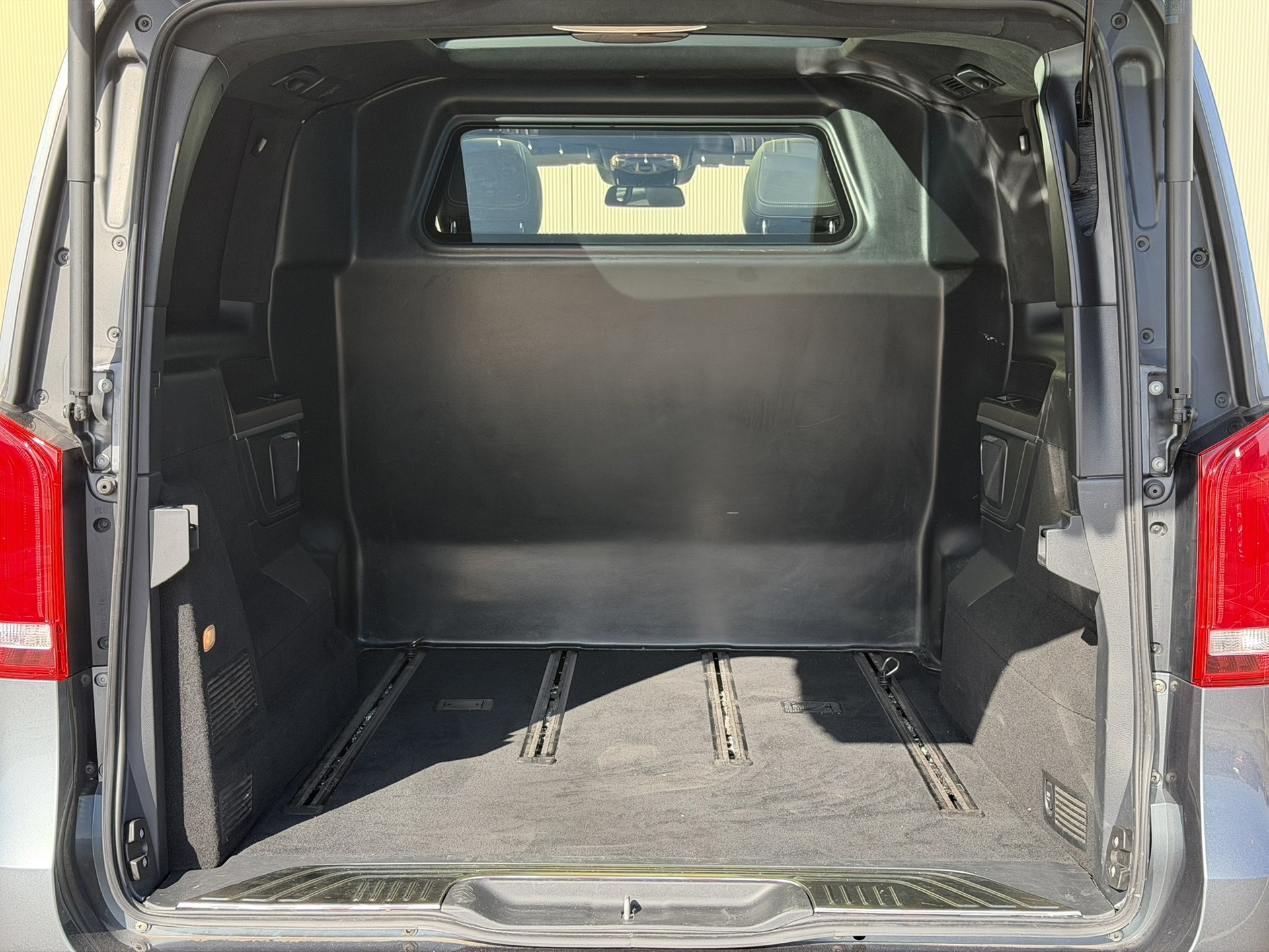 Foto van Mercedes-Benz V-klasse