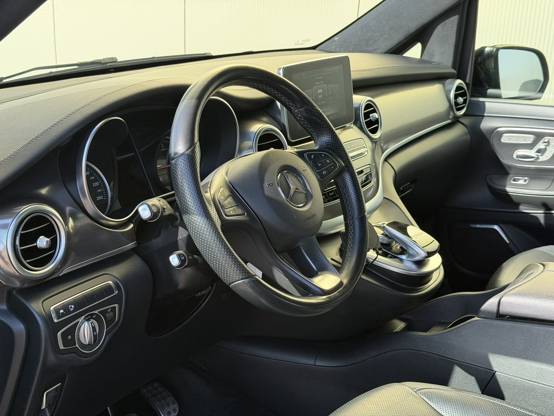 Foto van Mercedes-Benz V-klasse