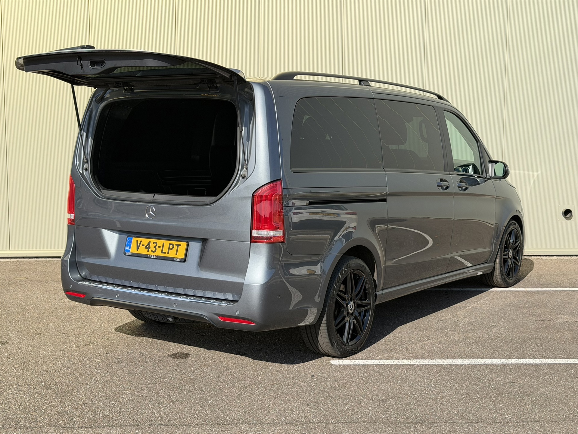 Foto van Mercedes-Benz V-klasse
