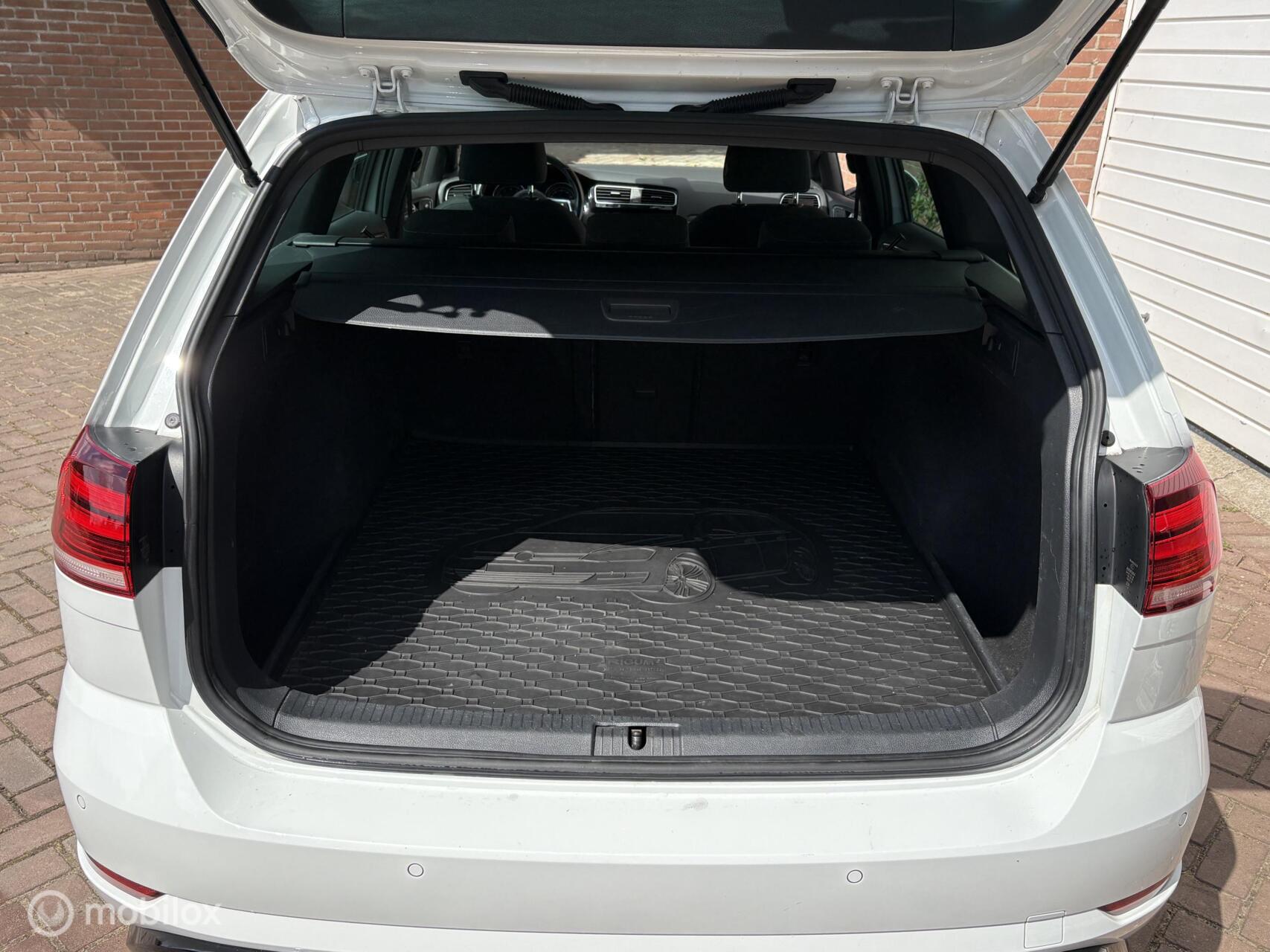 Foto van Volkswagen Golf Variant