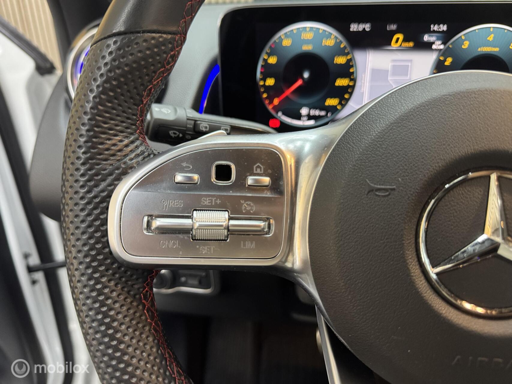 Foto van Mercedes-Benz GLB