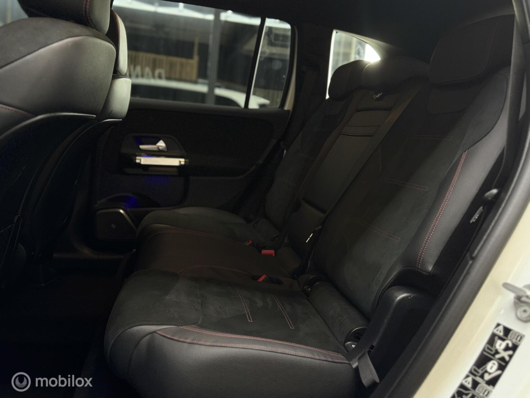 Foto van Mercedes-Benz GLB