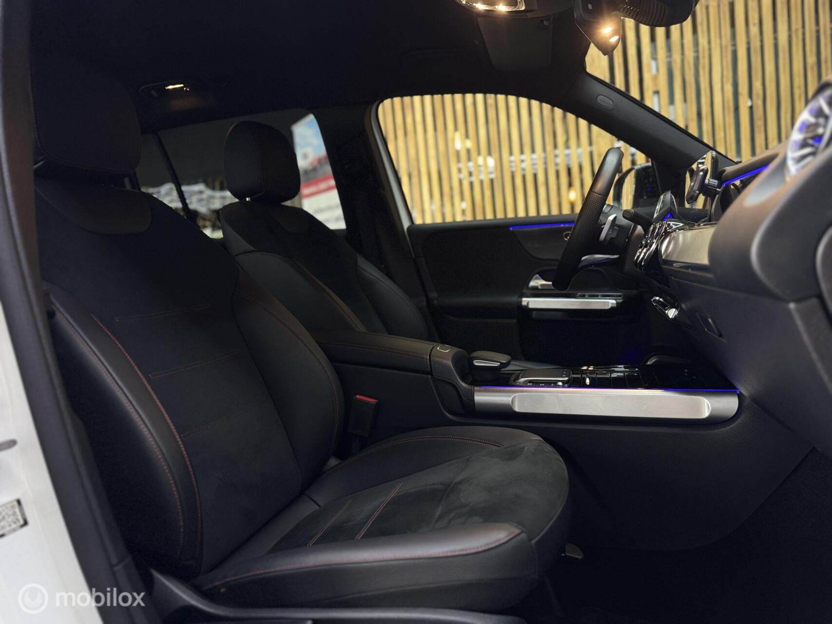 Foto van Mercedes-Benz GLB