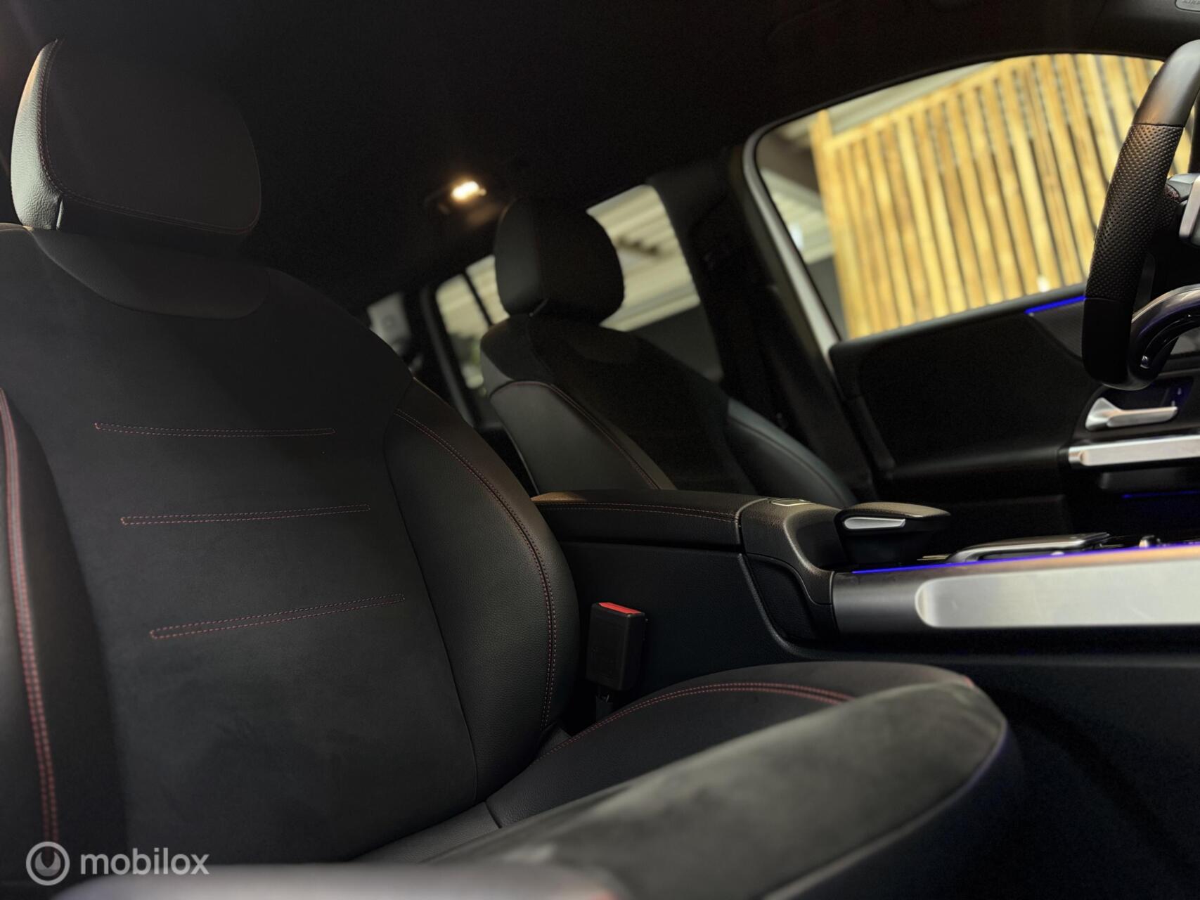 Foto van Mercedes-Benz GLB