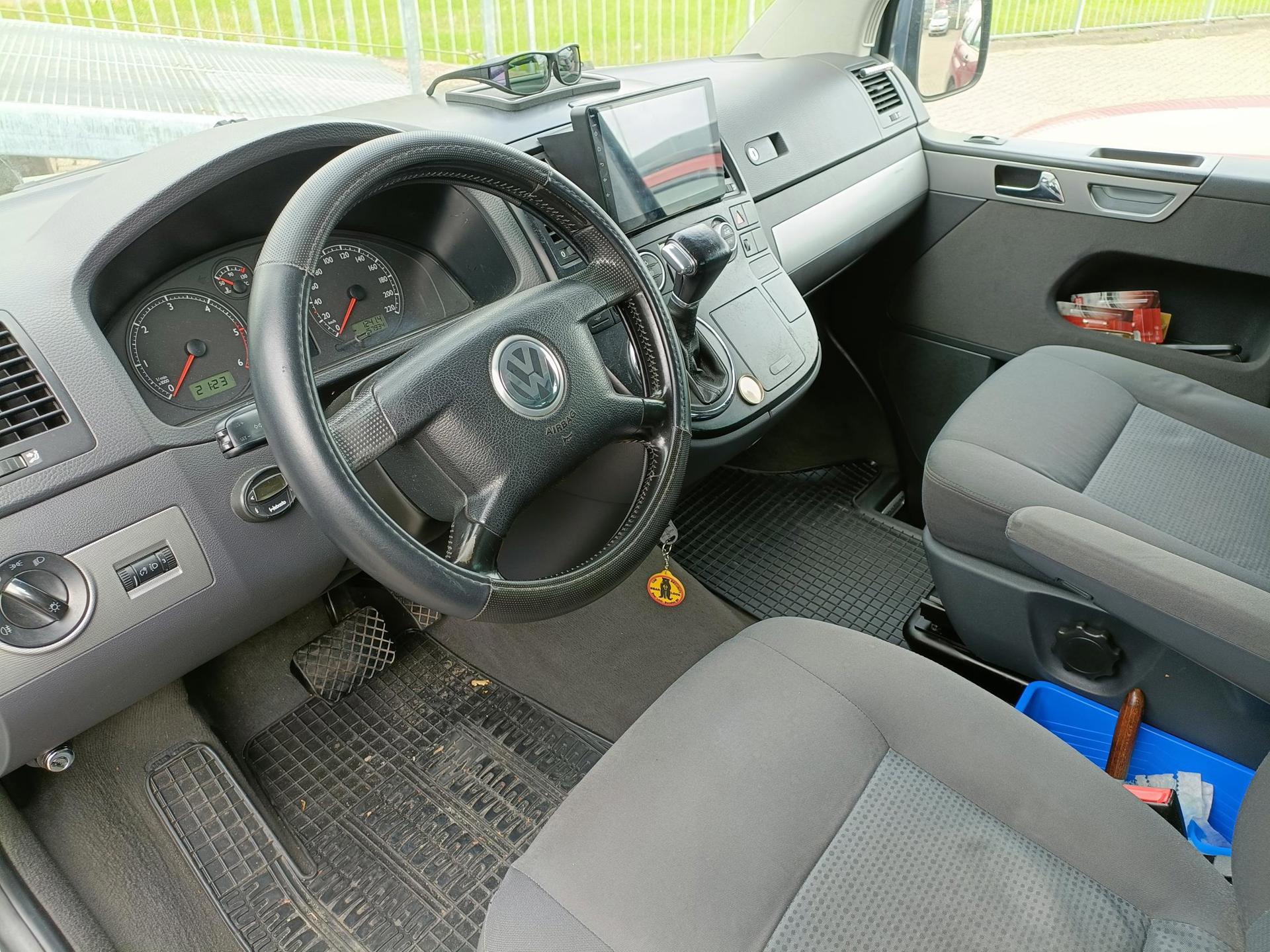 Foto van Volkswagen Transporter Kombi