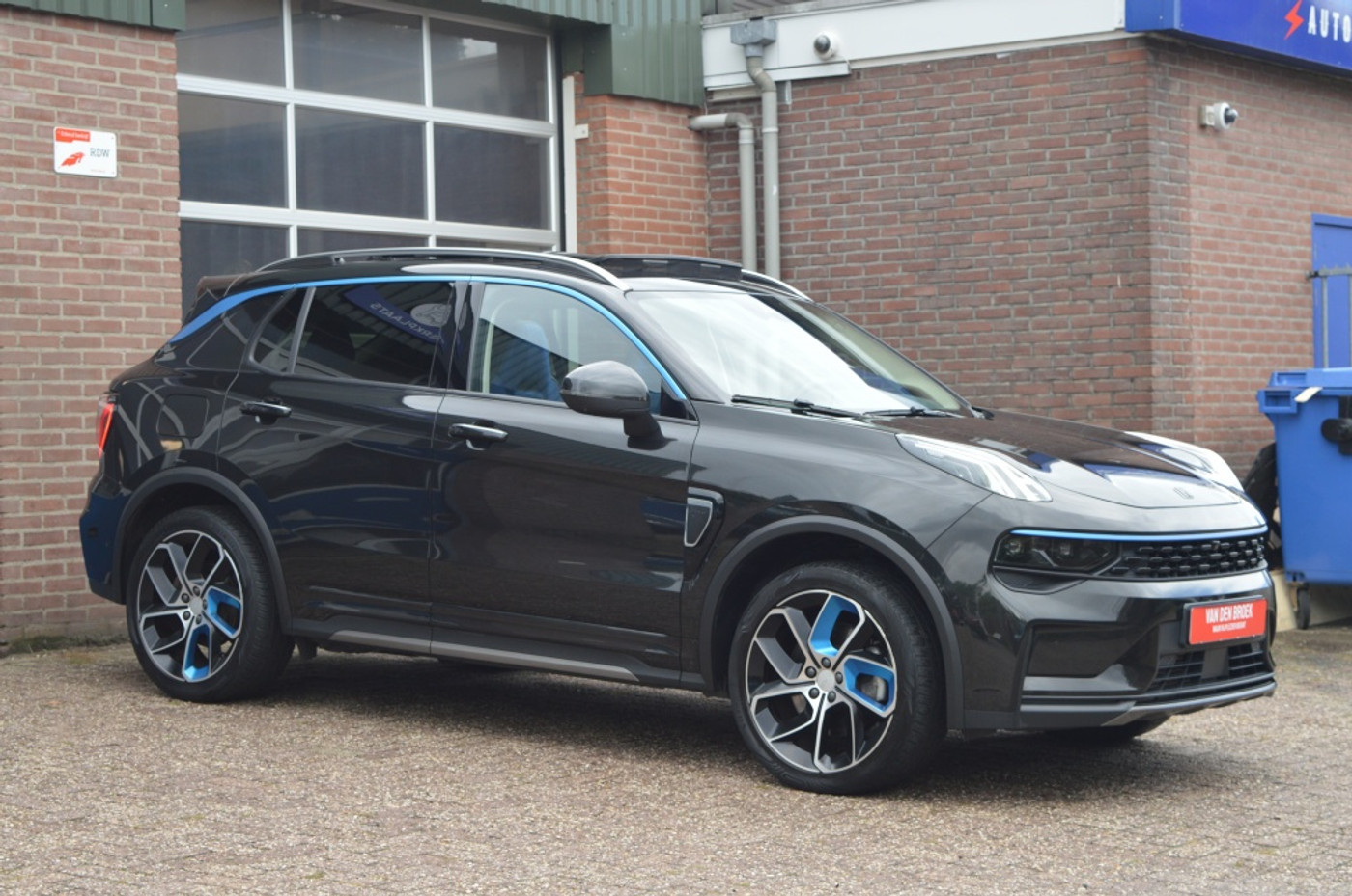 Foto van LYNK & Co 01