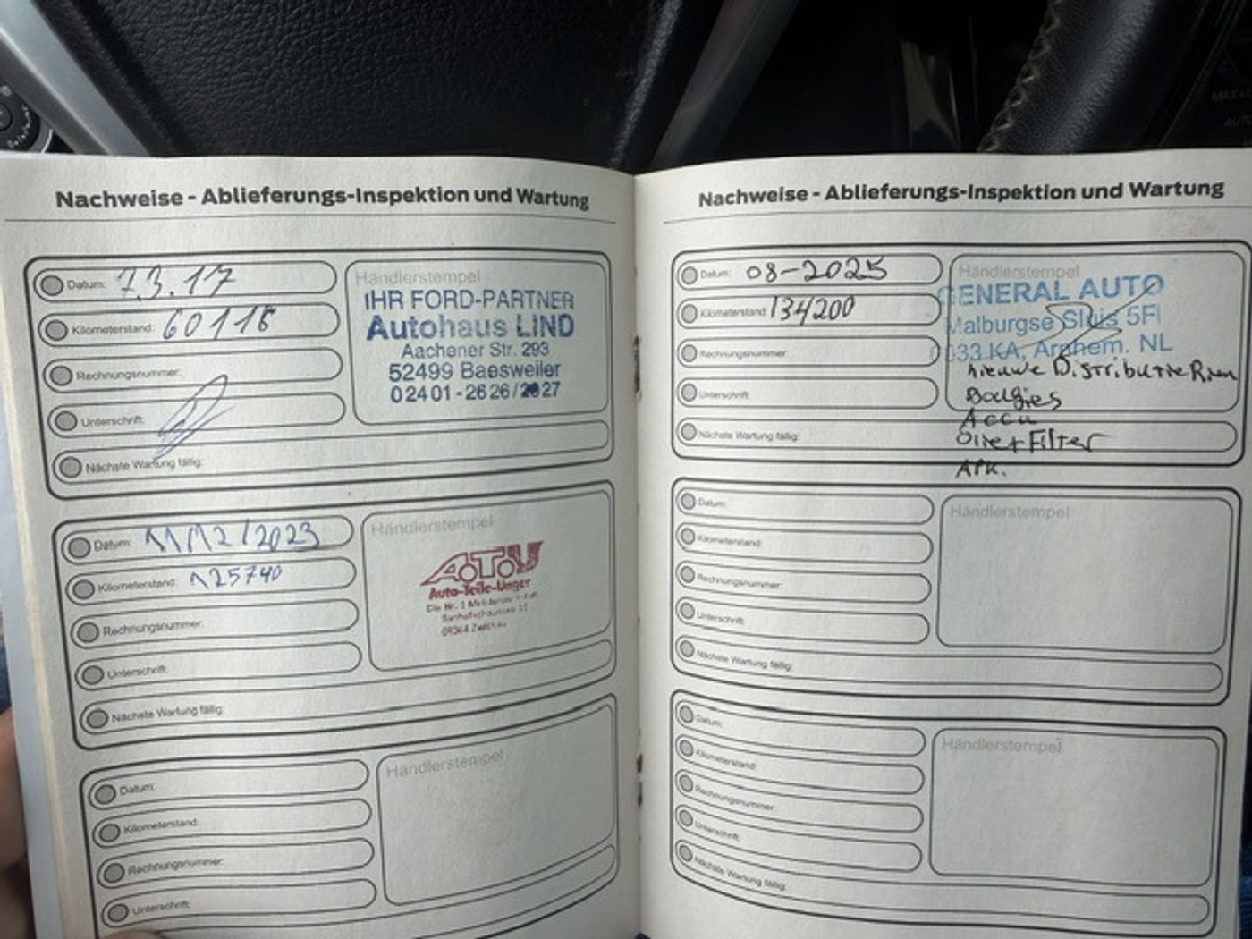Foto van Ford B-max
