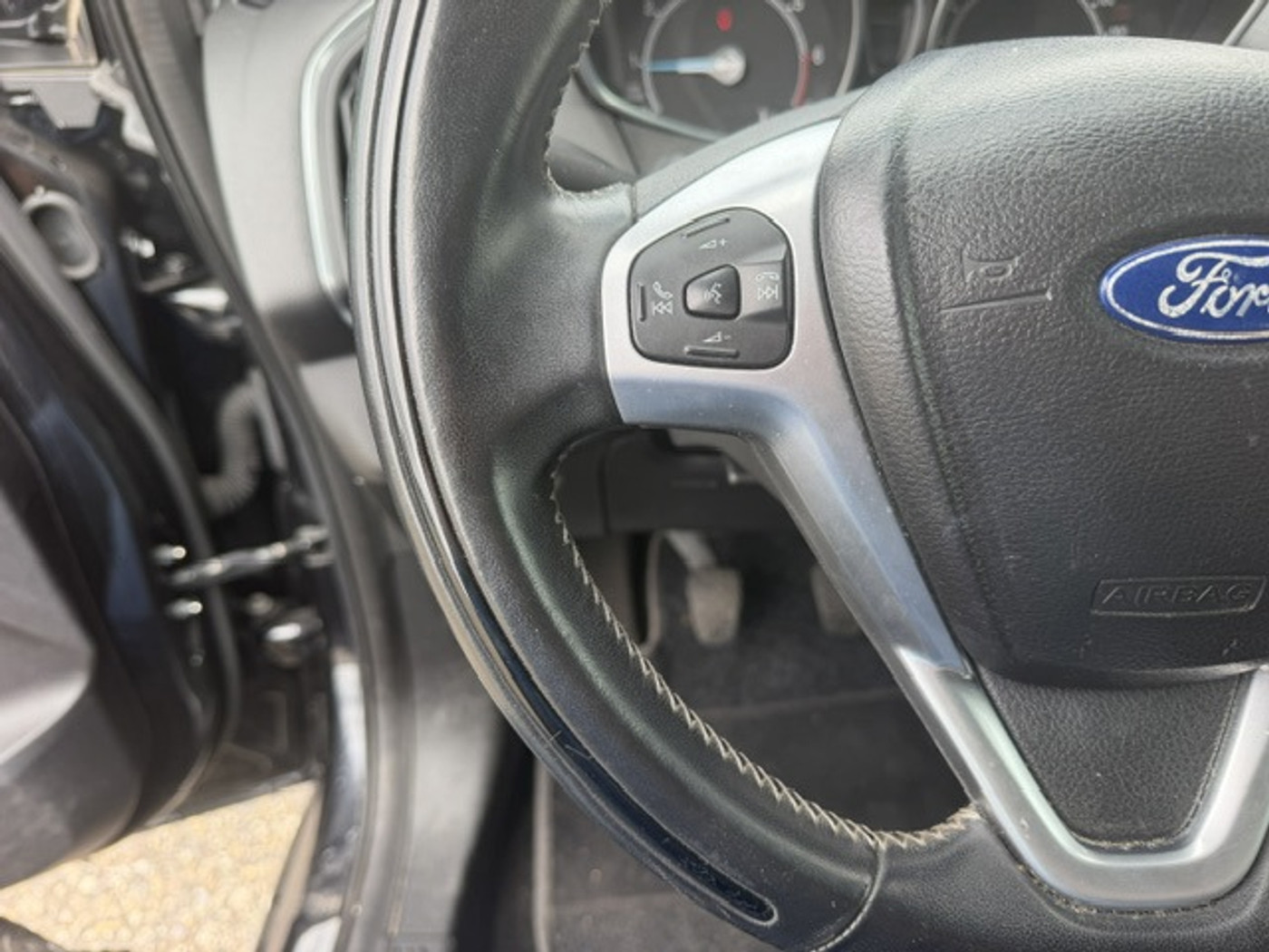 Foto van Ford B-max