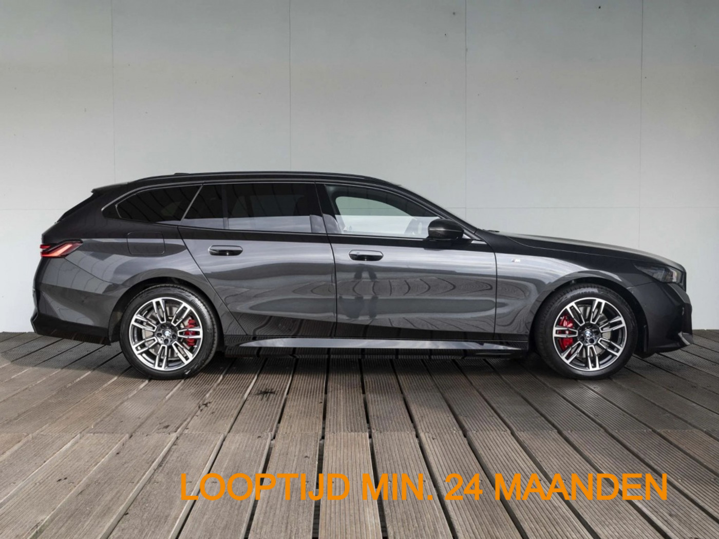 BMW 5-serie Touring 550e xDrive 2025 - voorkant