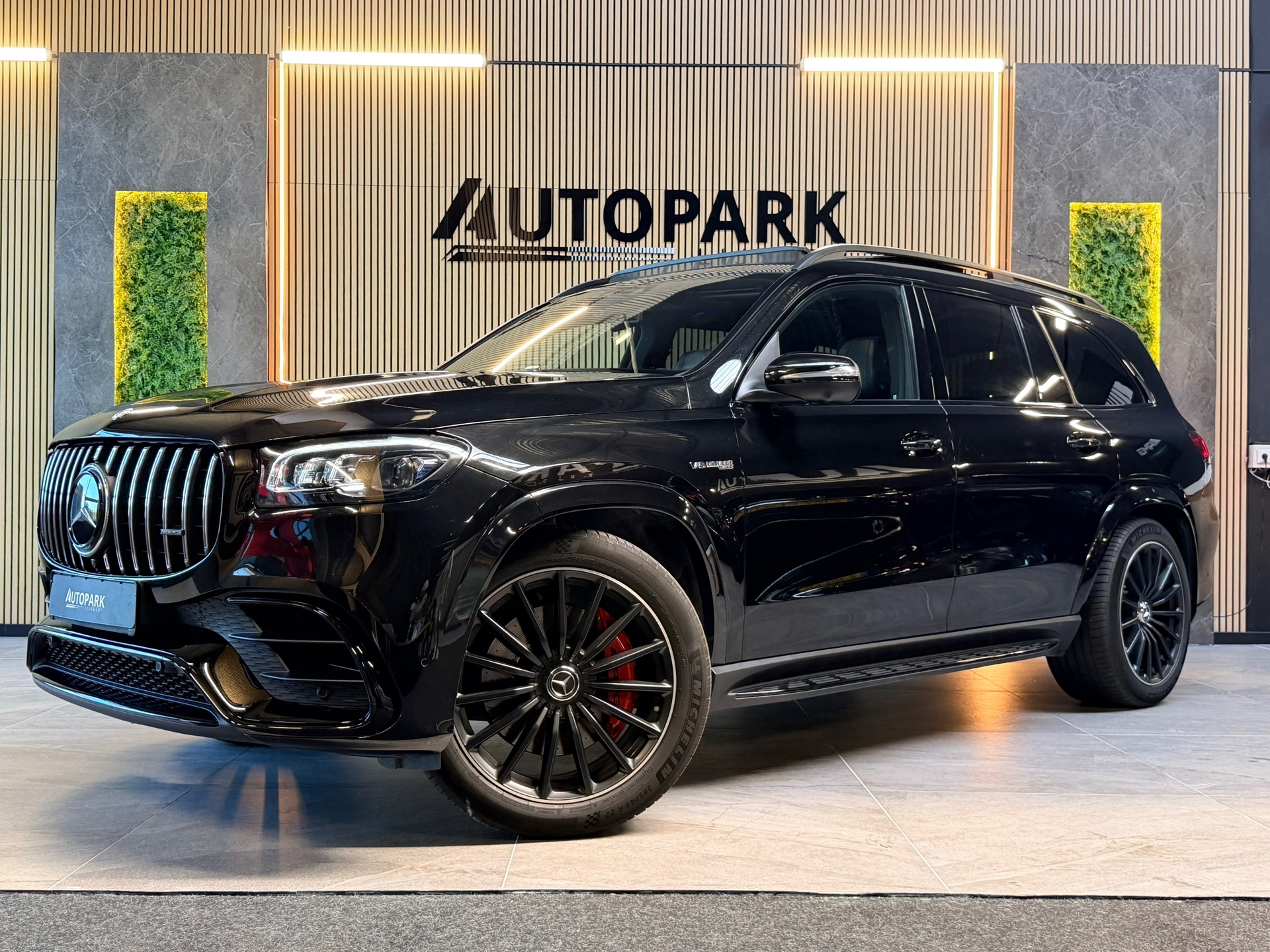 Mercedes-Benz GLS AMG 63 4MATIC+ Premium Plus PANO|BURMESTER|MASSAGE|HuD|360 CAM|KEYLESS|MEMORY|GARANTIE|7 ZITS|612PK|BOMVOL!| 2021 - voorkant