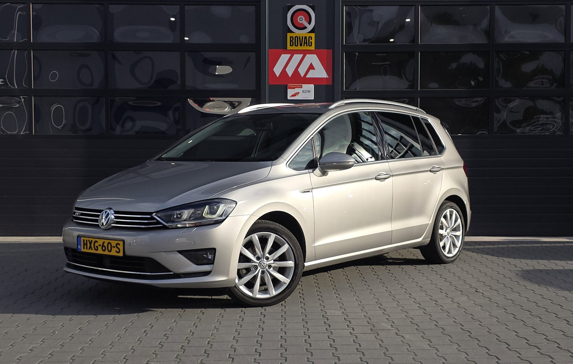 Volkswagen Golf Sportsvan 1.4 TSI Highline | 150 PK  | ADAPTIVE | CAMERA | STOELVERWARMING 2015 - voorkant