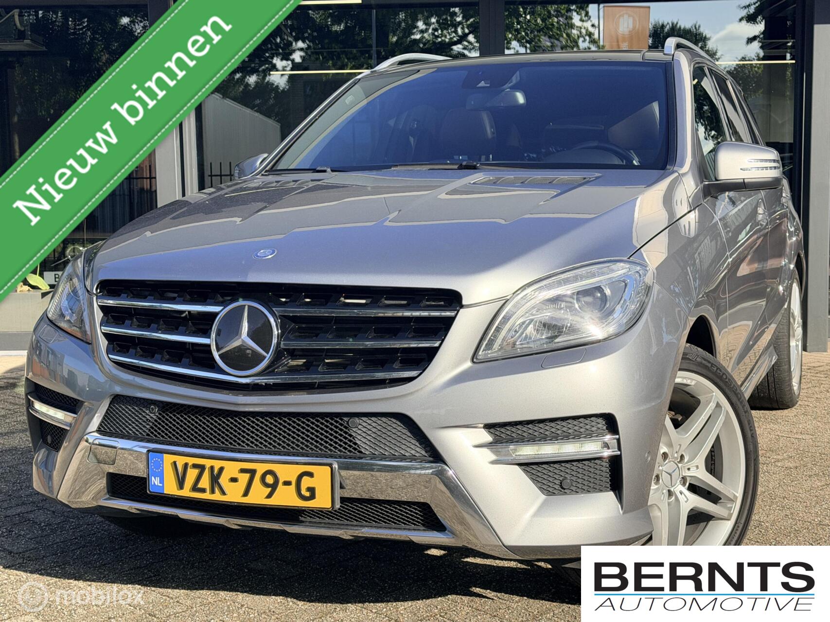 Mercedes-Benz ML 350 Bluetec 4Matic ML-350|Grijs kenteken|Trekhaak|Luchtvering|Schuifdak|Stoelkoeling/verwarming 2013 - voorkant