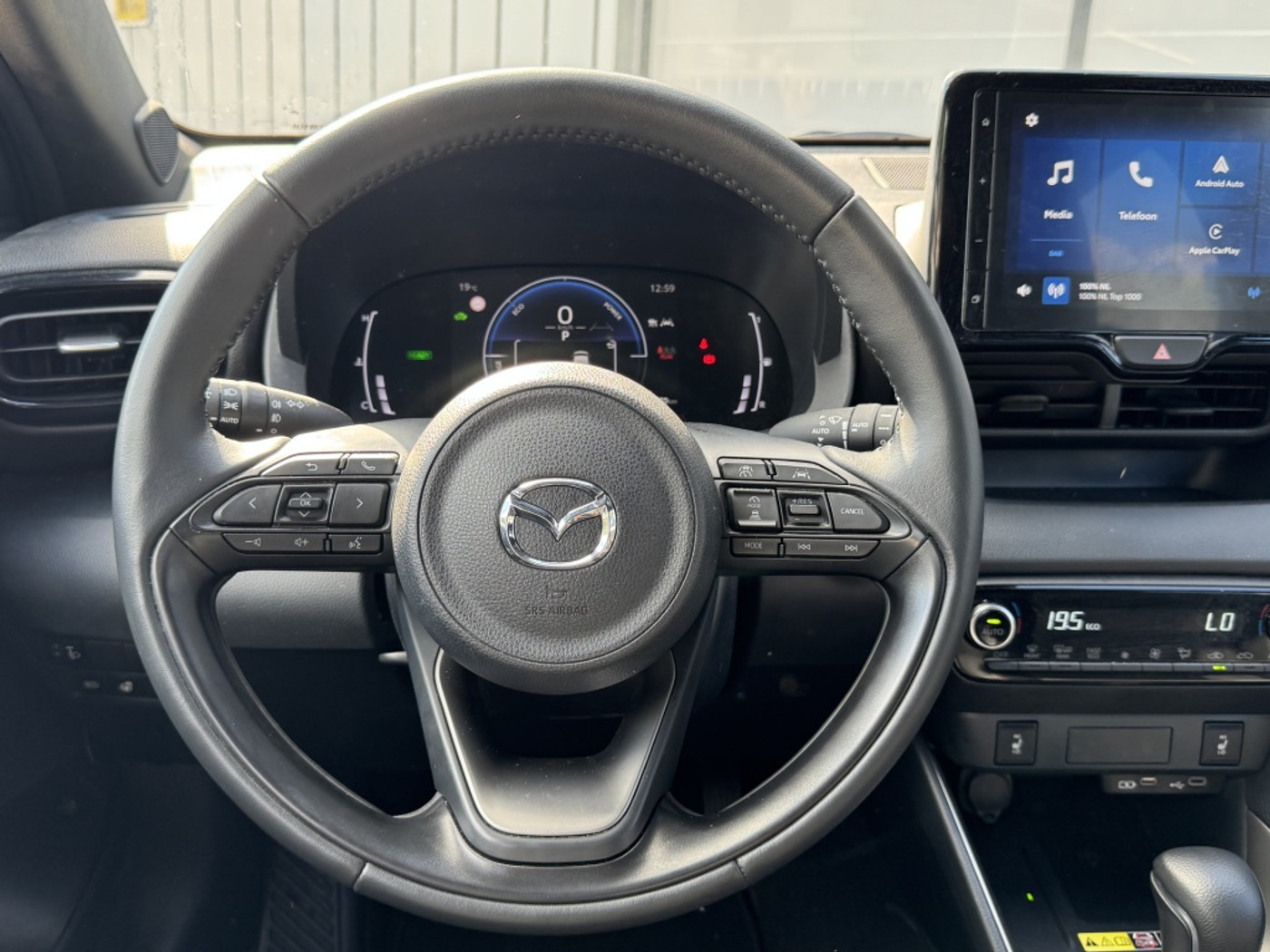 Foto van Mazda 2 Hybrid