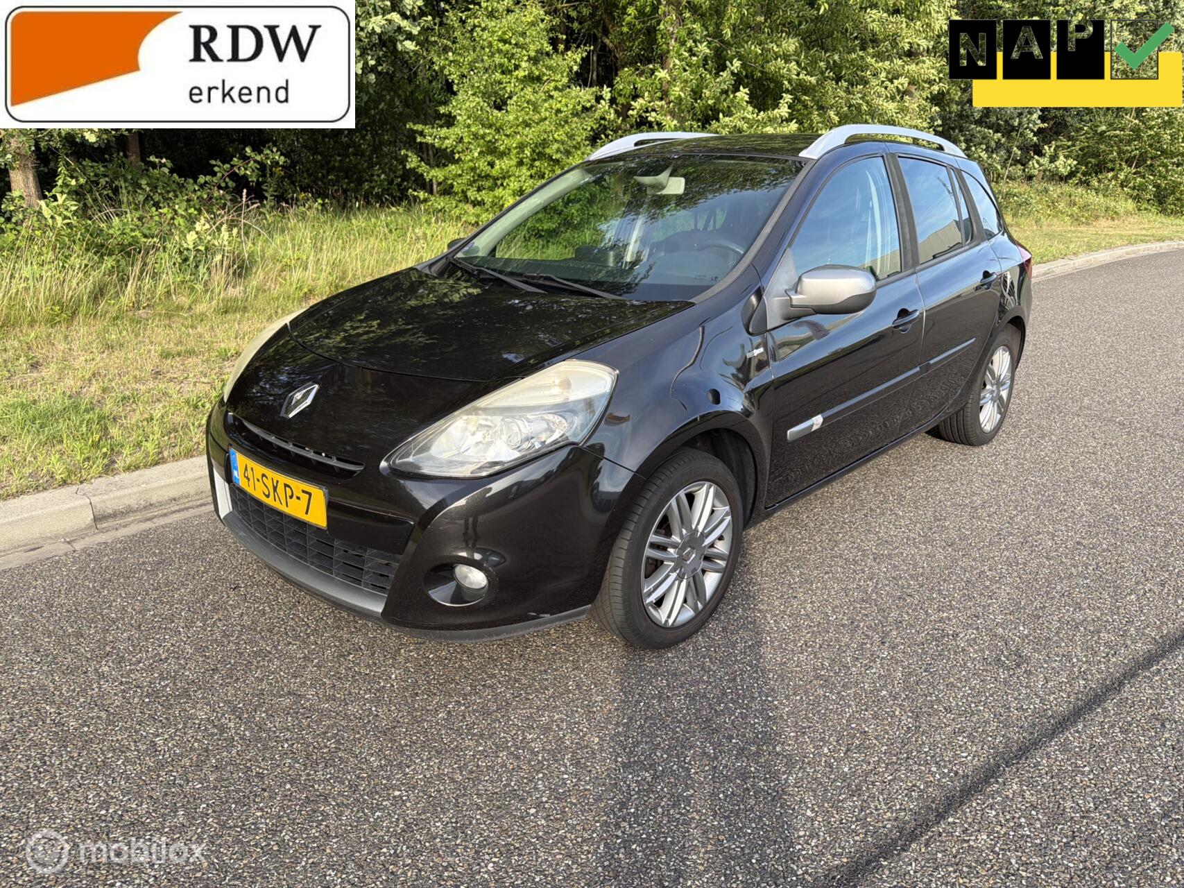 Renault Clio Estate 1.2 TCE Night & Day 2011 - voorkant