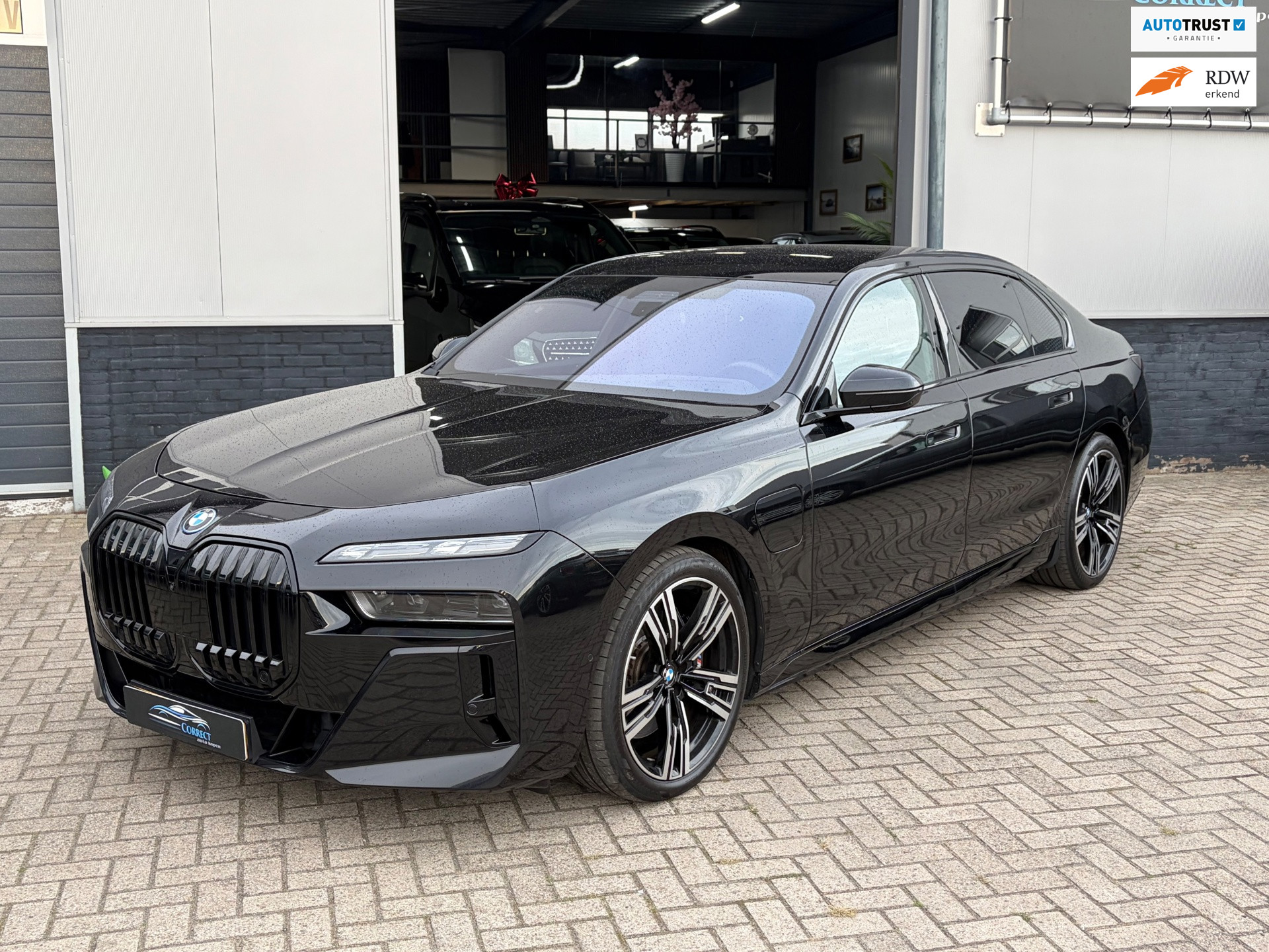 BMW 7-serie 750e xDrive|M-Sport|Pano|B&W| 2023 - voorkant