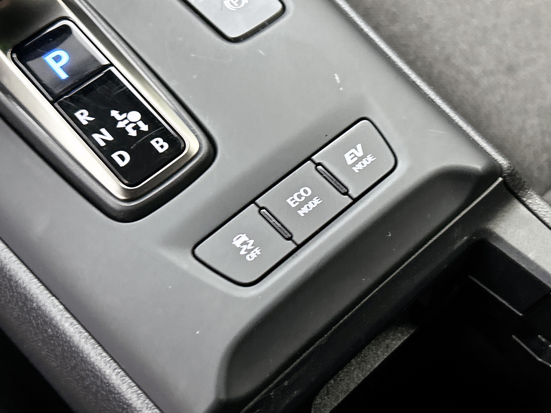 Foto van Lexus LBX